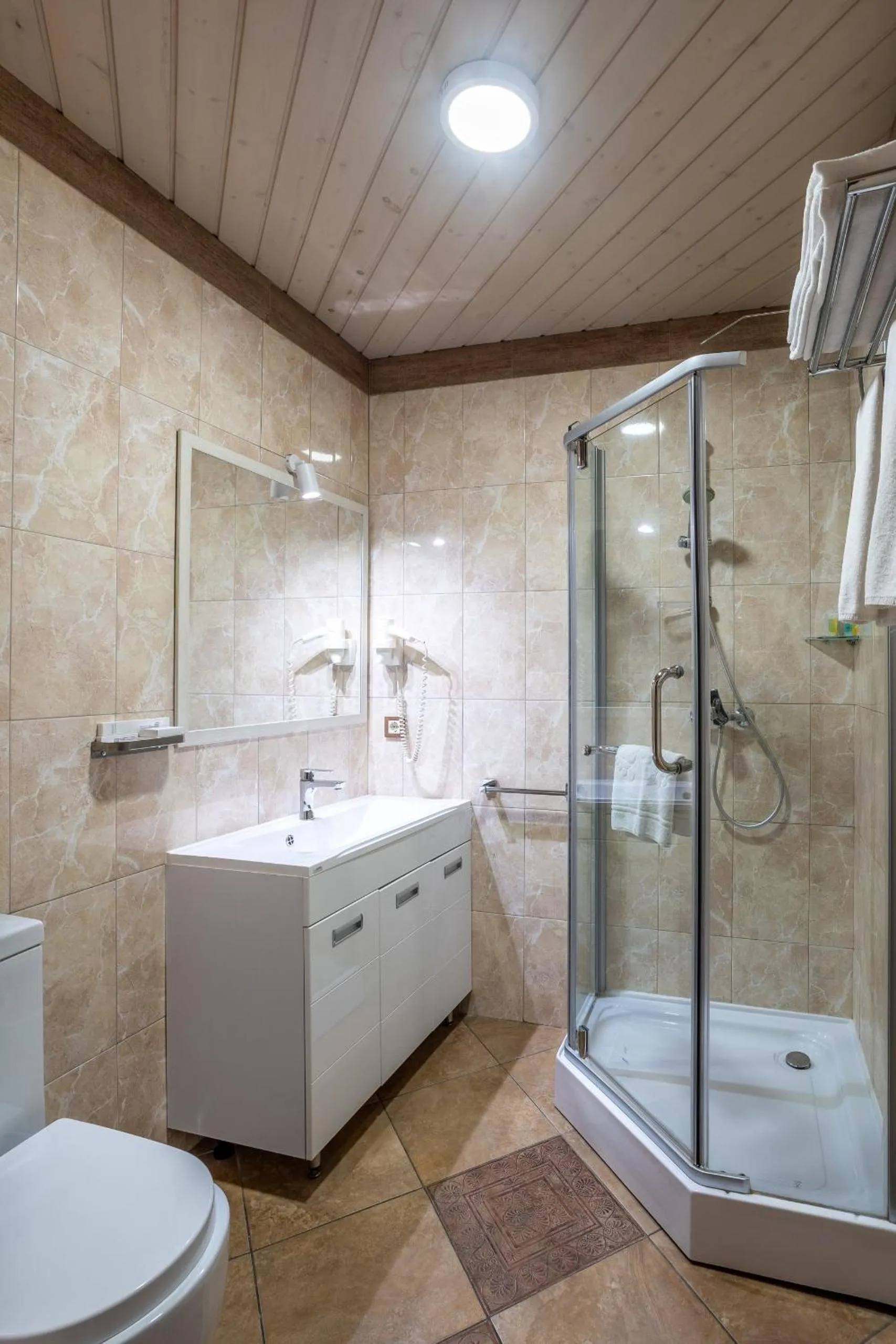 Shower in Sacvoyage Hotel