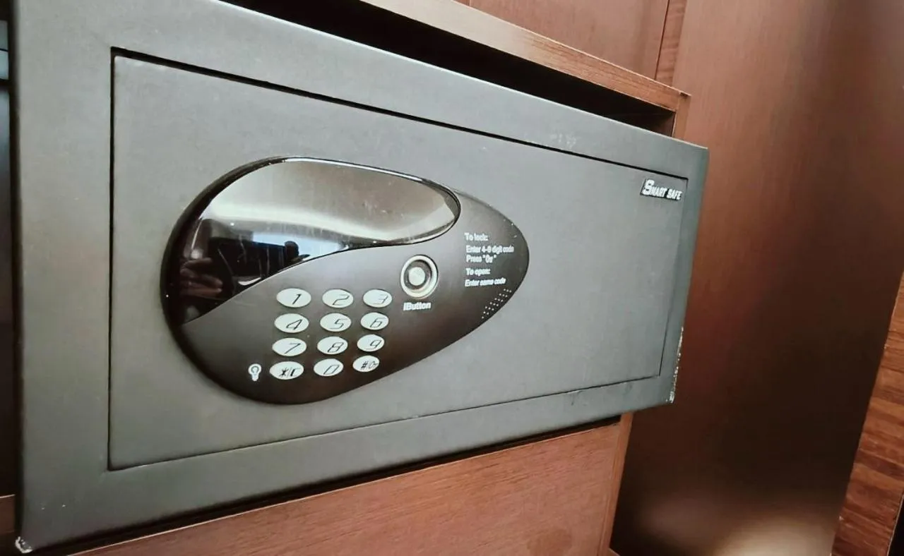 safe in S Aura Hotel