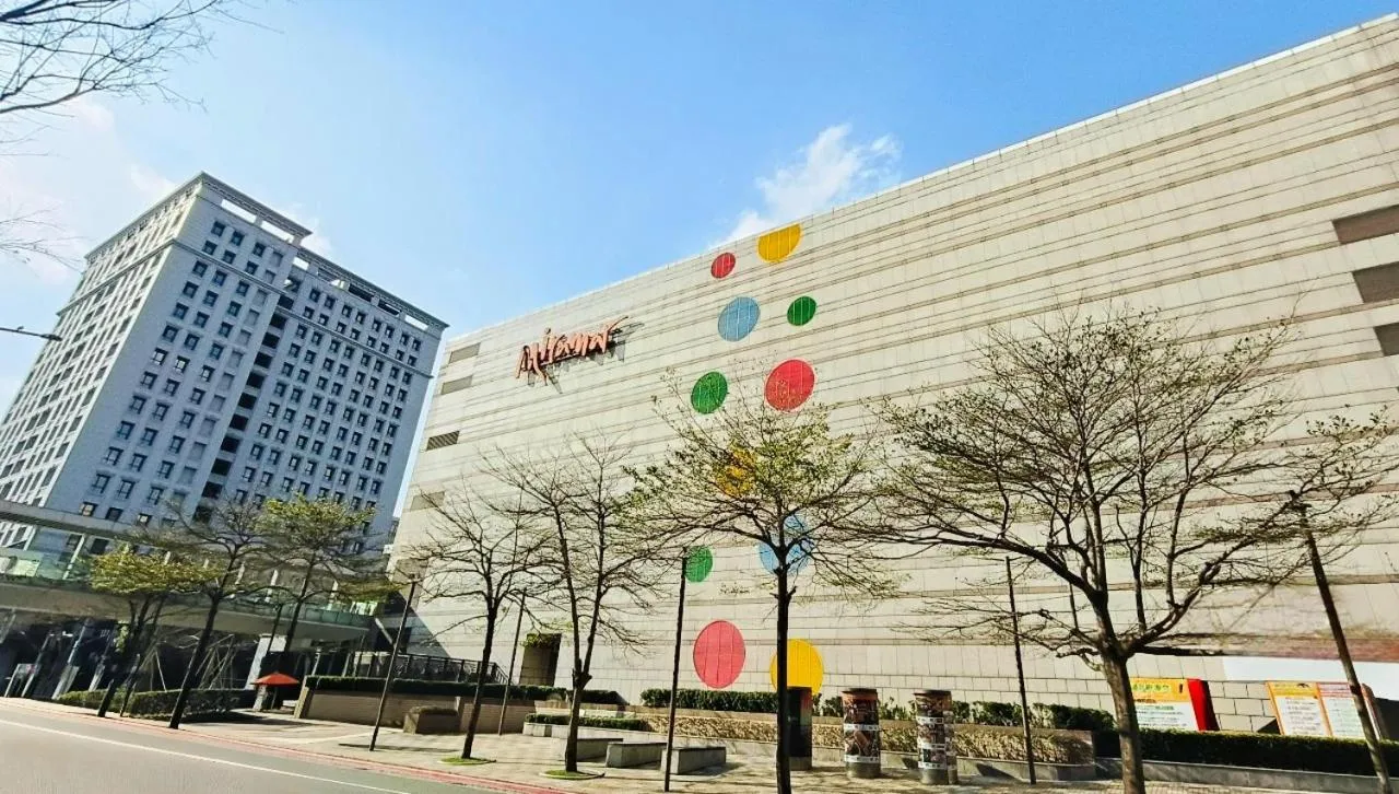 Nearby landmark in S Aura Hotel