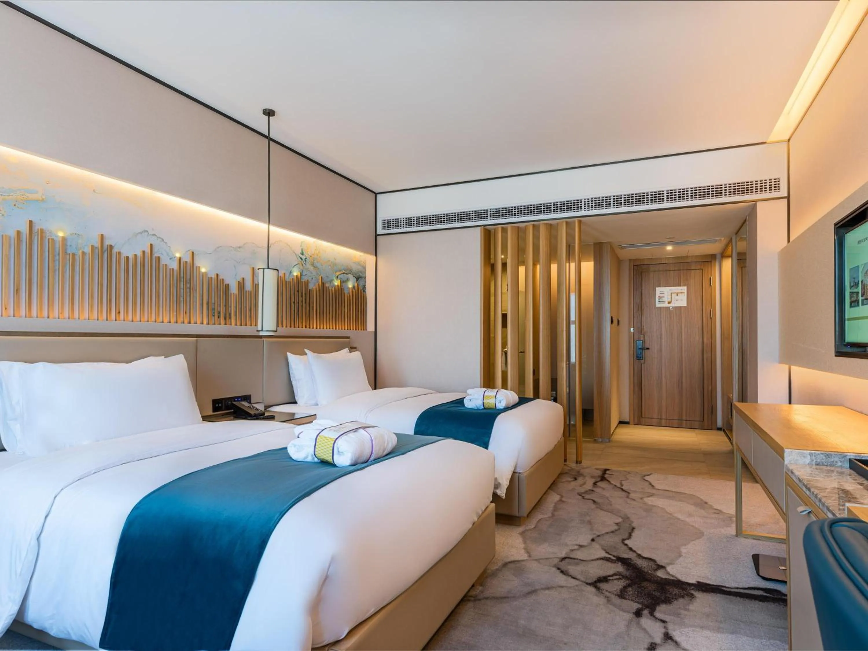 Bedroom, Bed in Mercure Chengdu Huapaifang