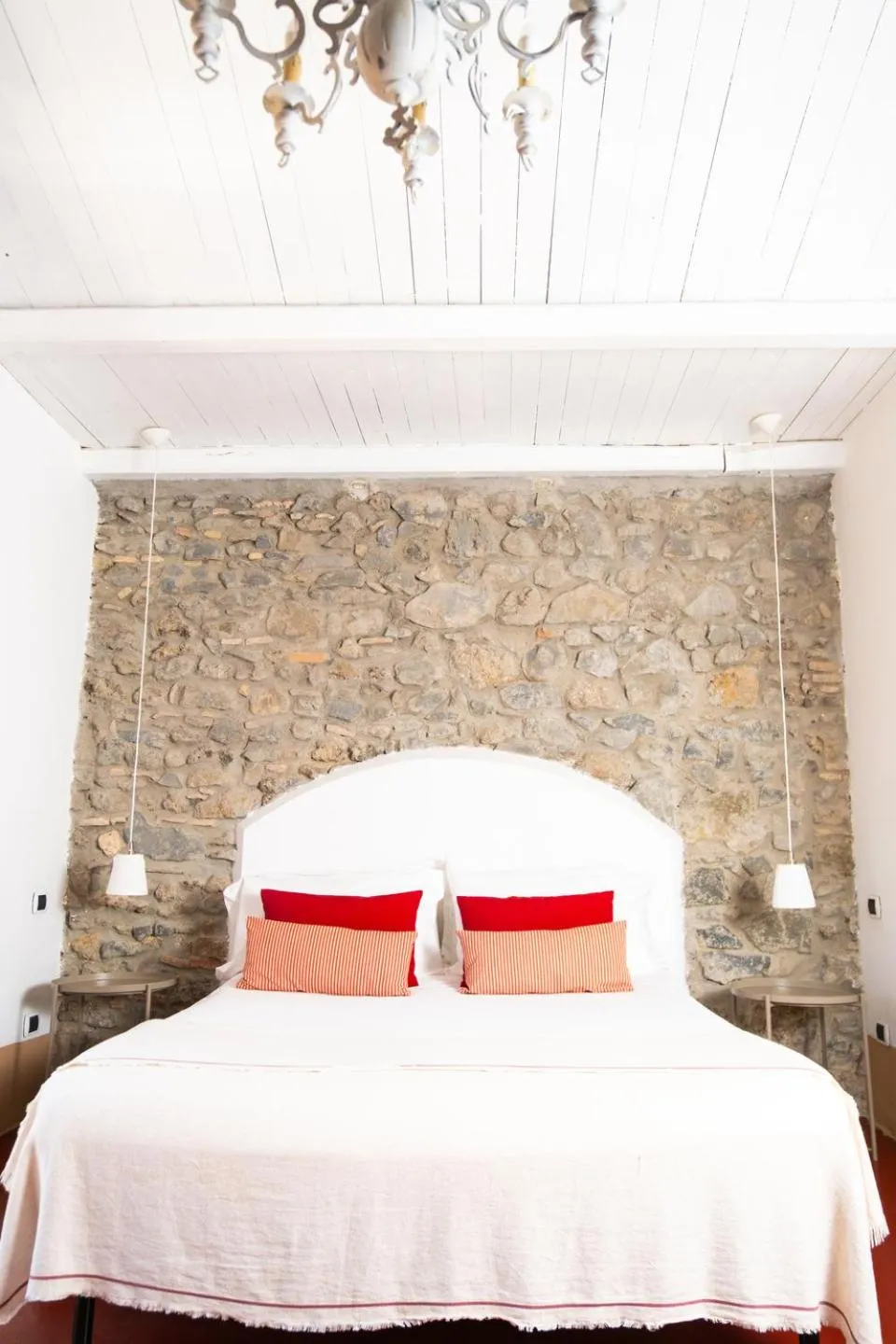 Bed in Hotel Borgo Vistalago