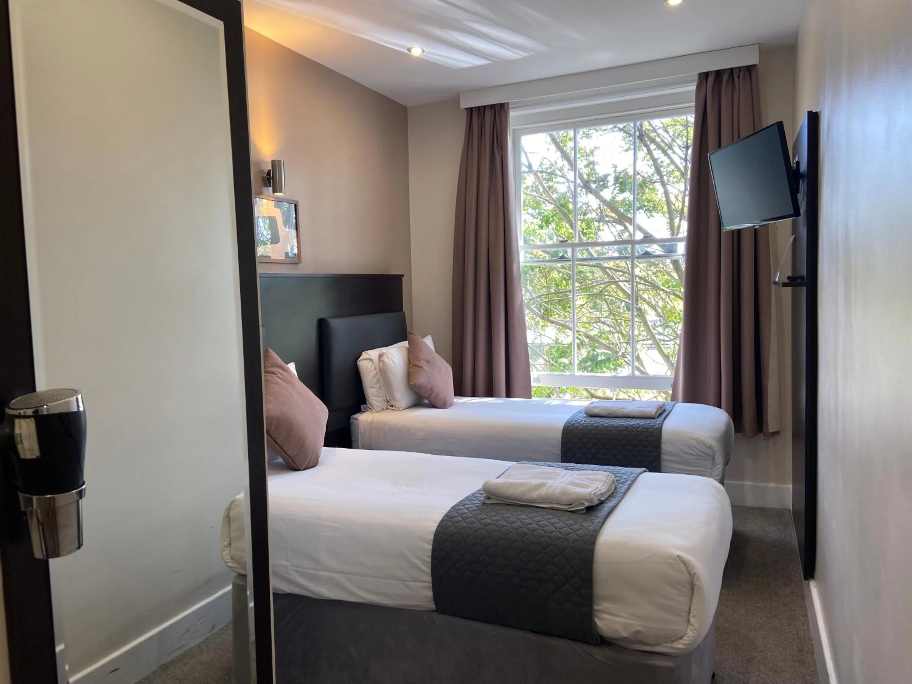 Bed in Trebovir Hotel