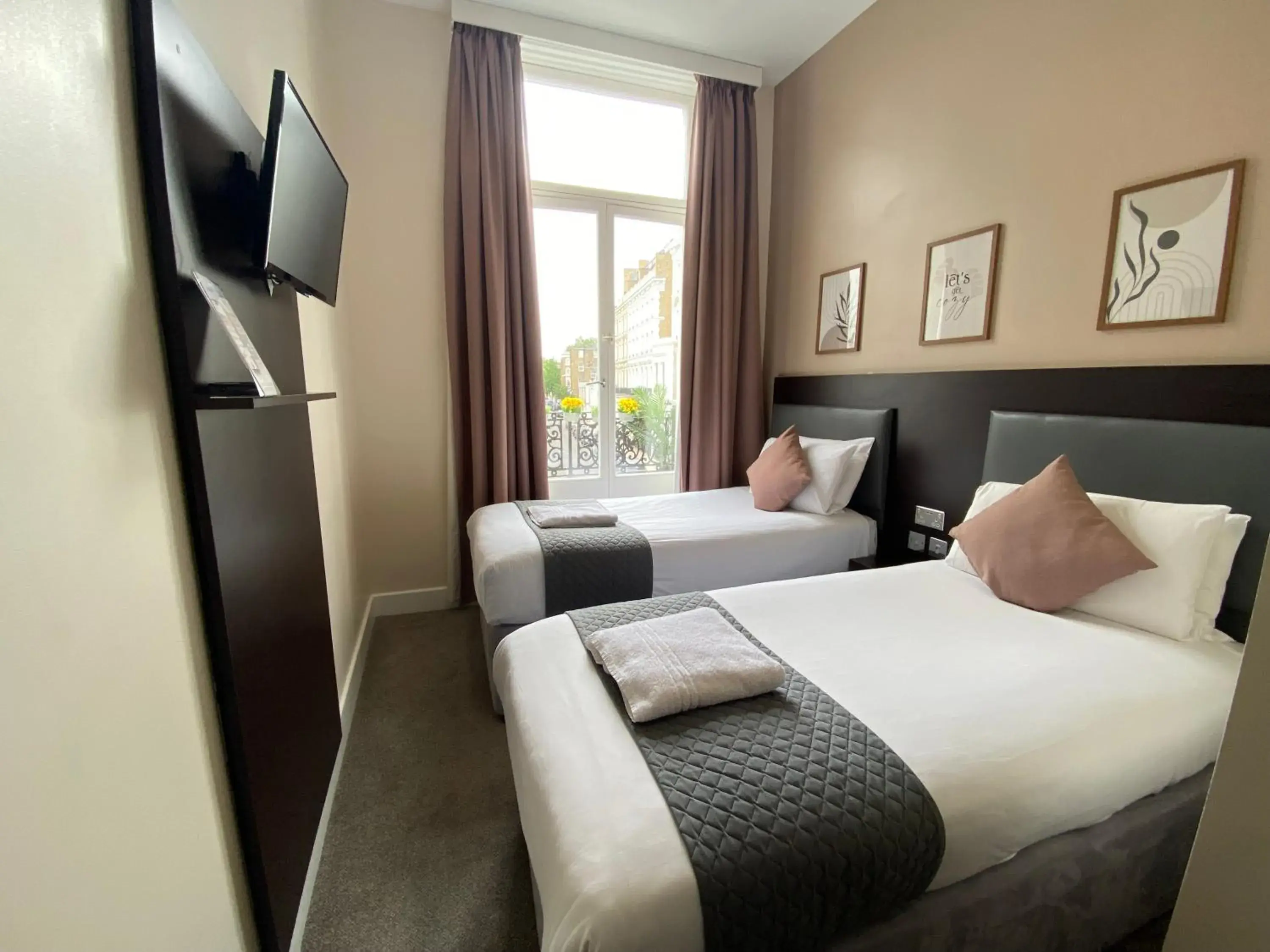 Twin Room in Trebovir Hotel Twin Room in Trebovir Hotel