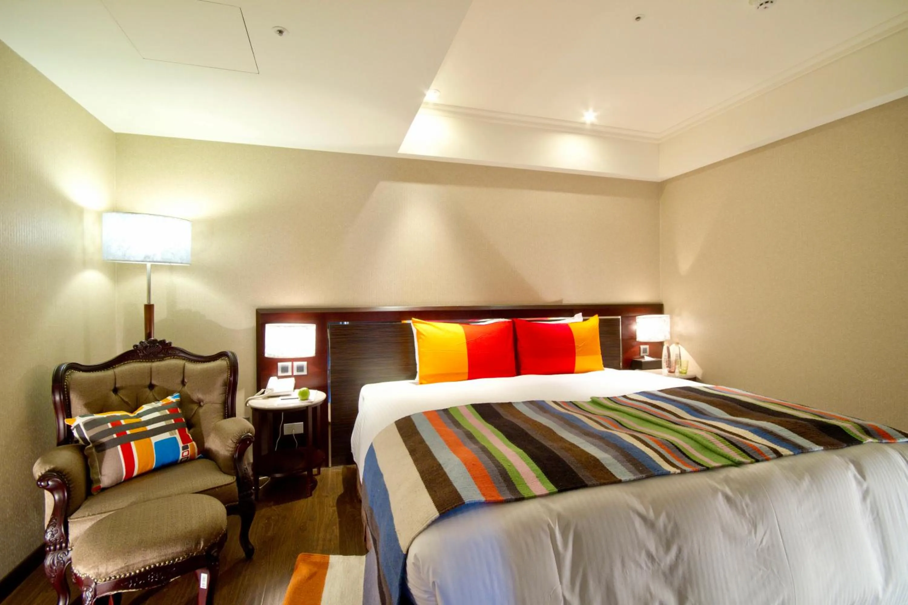 Bed in Taichung Charming City Hotel