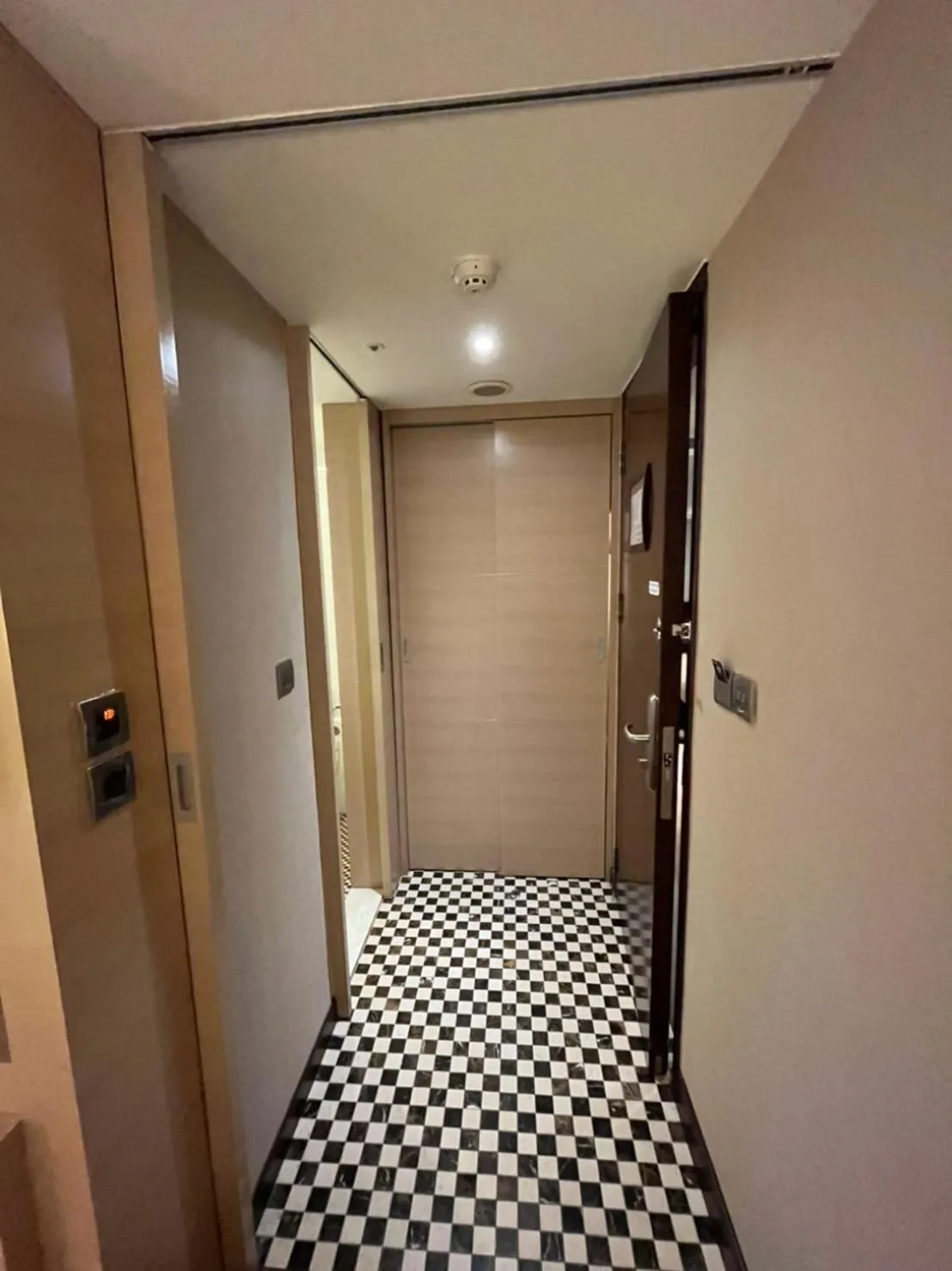 wardrobe in Taichung Charming City Hotel