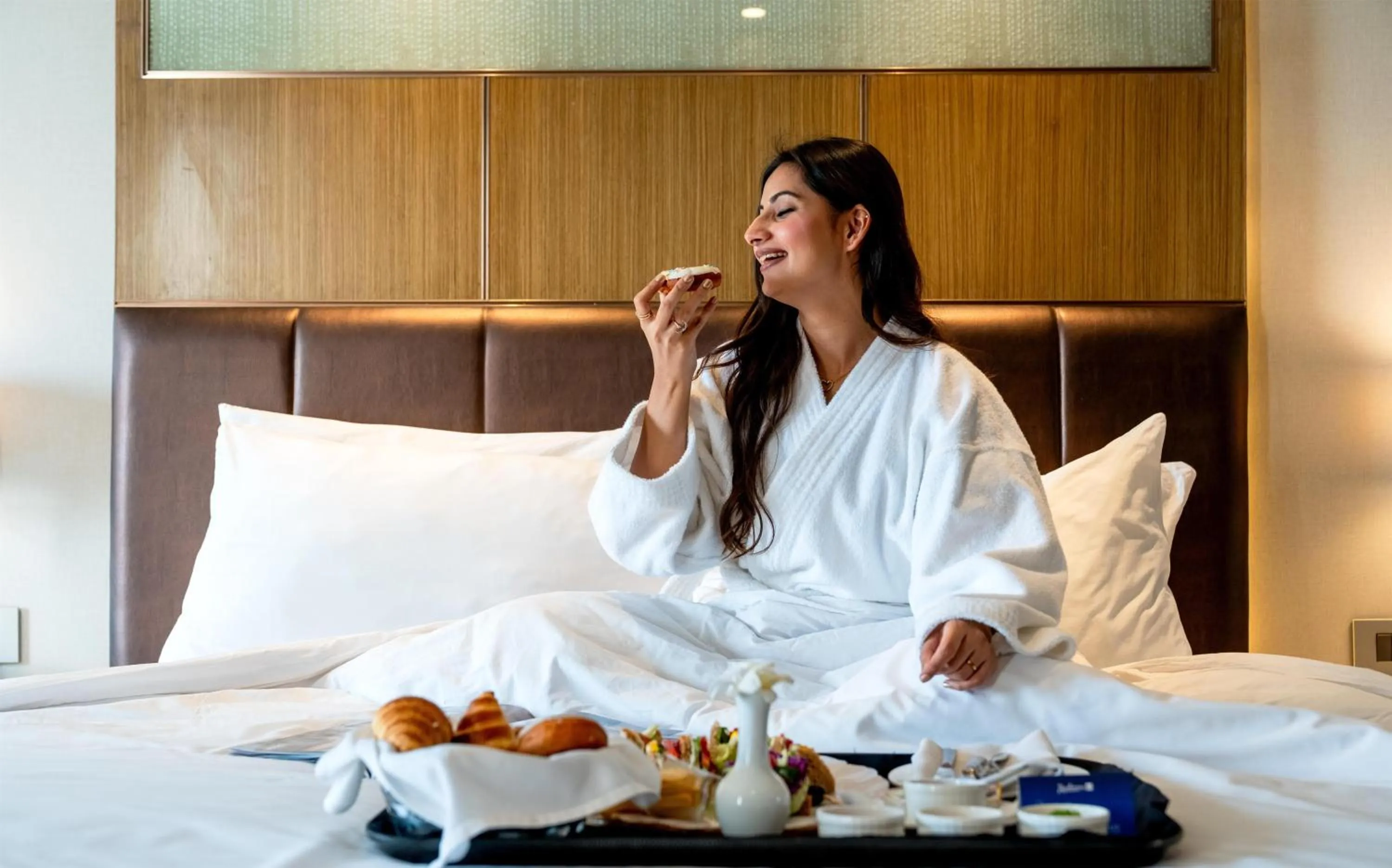 Food and drinks, Bed in Radisson Blu Hotel Amritsar