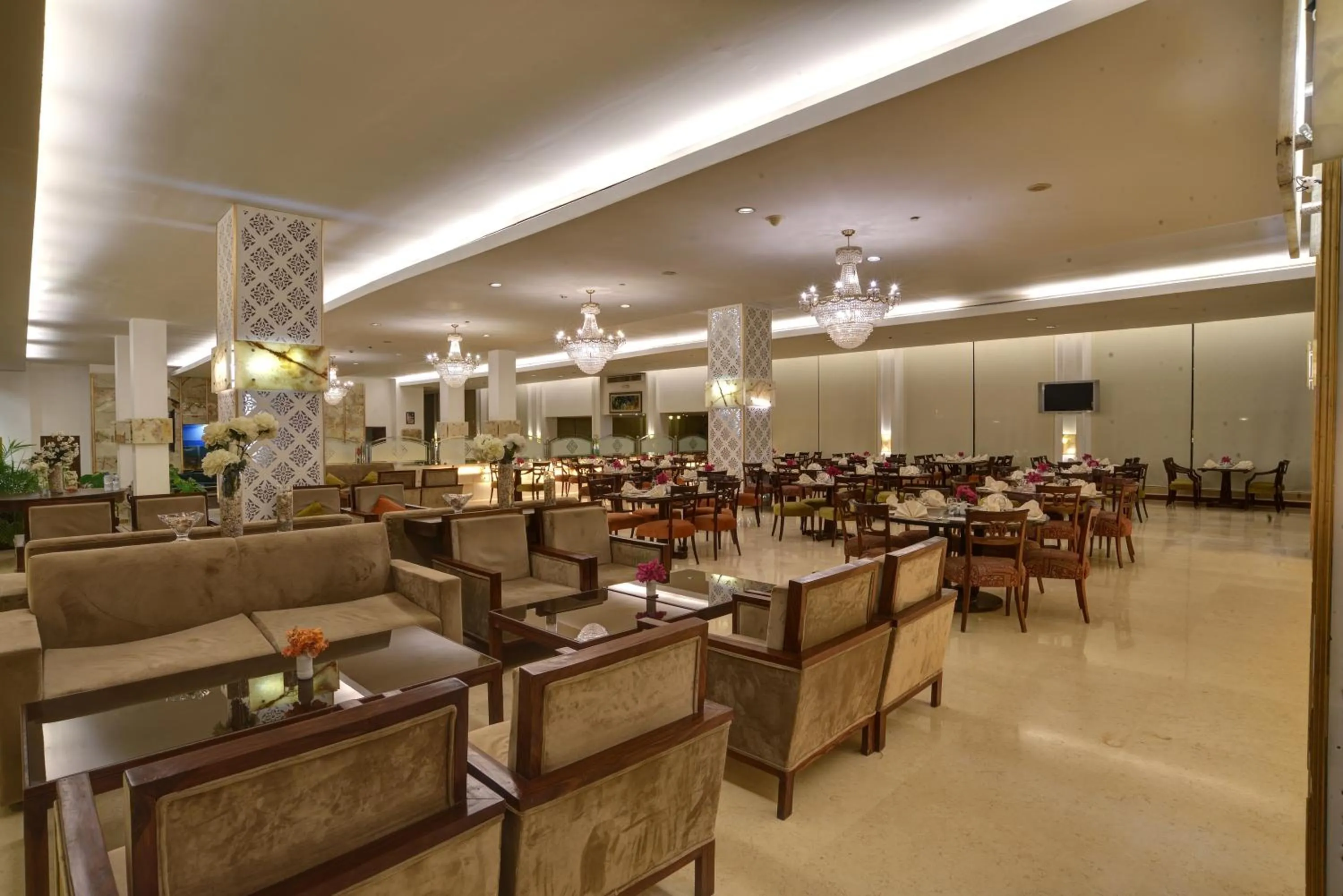 Restaurant/places to eat in Zaver Pearl Continental, Gwadar