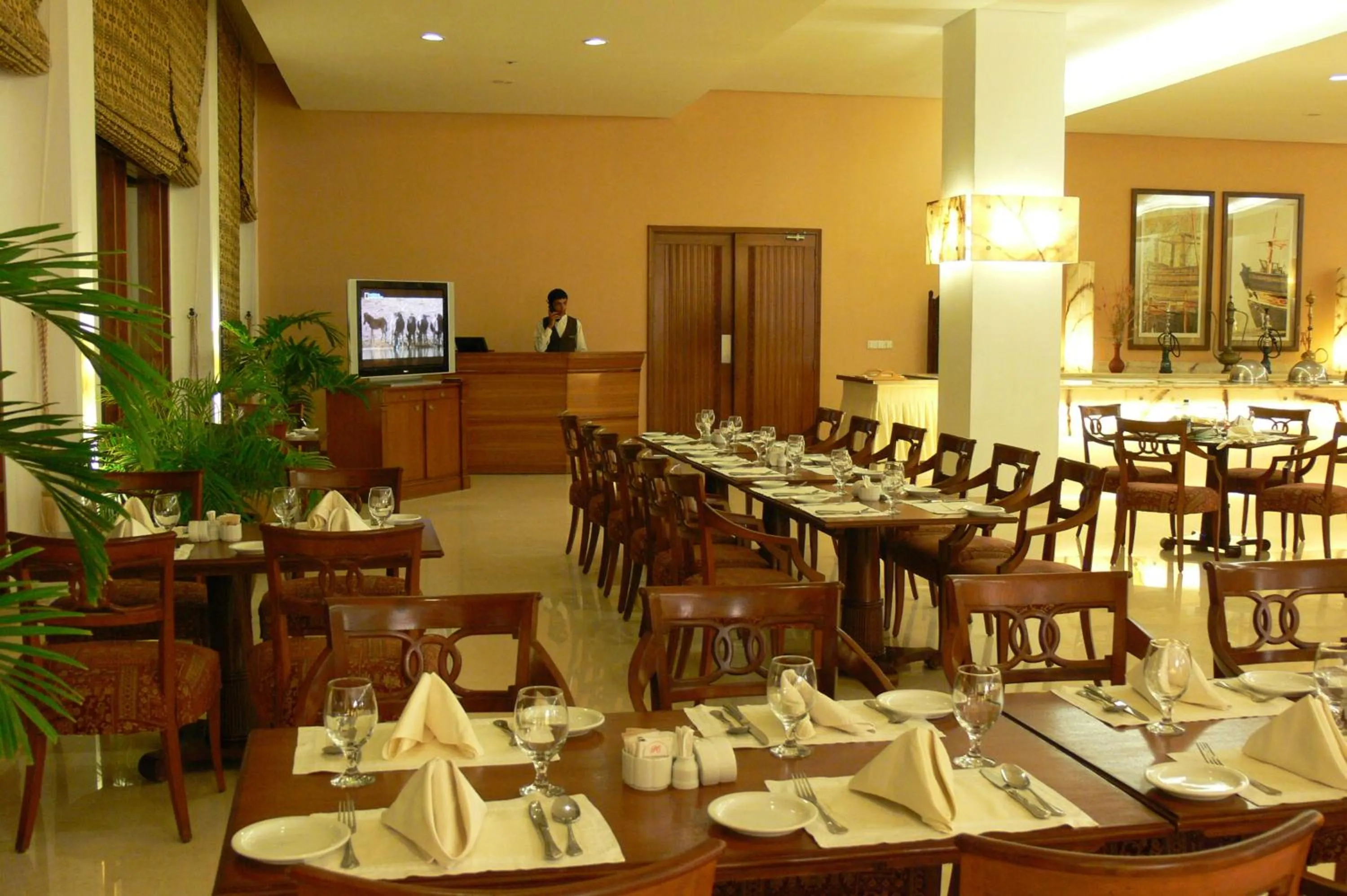 Restaurant/places to eat in Zaver Pearl Continental, Gwadar