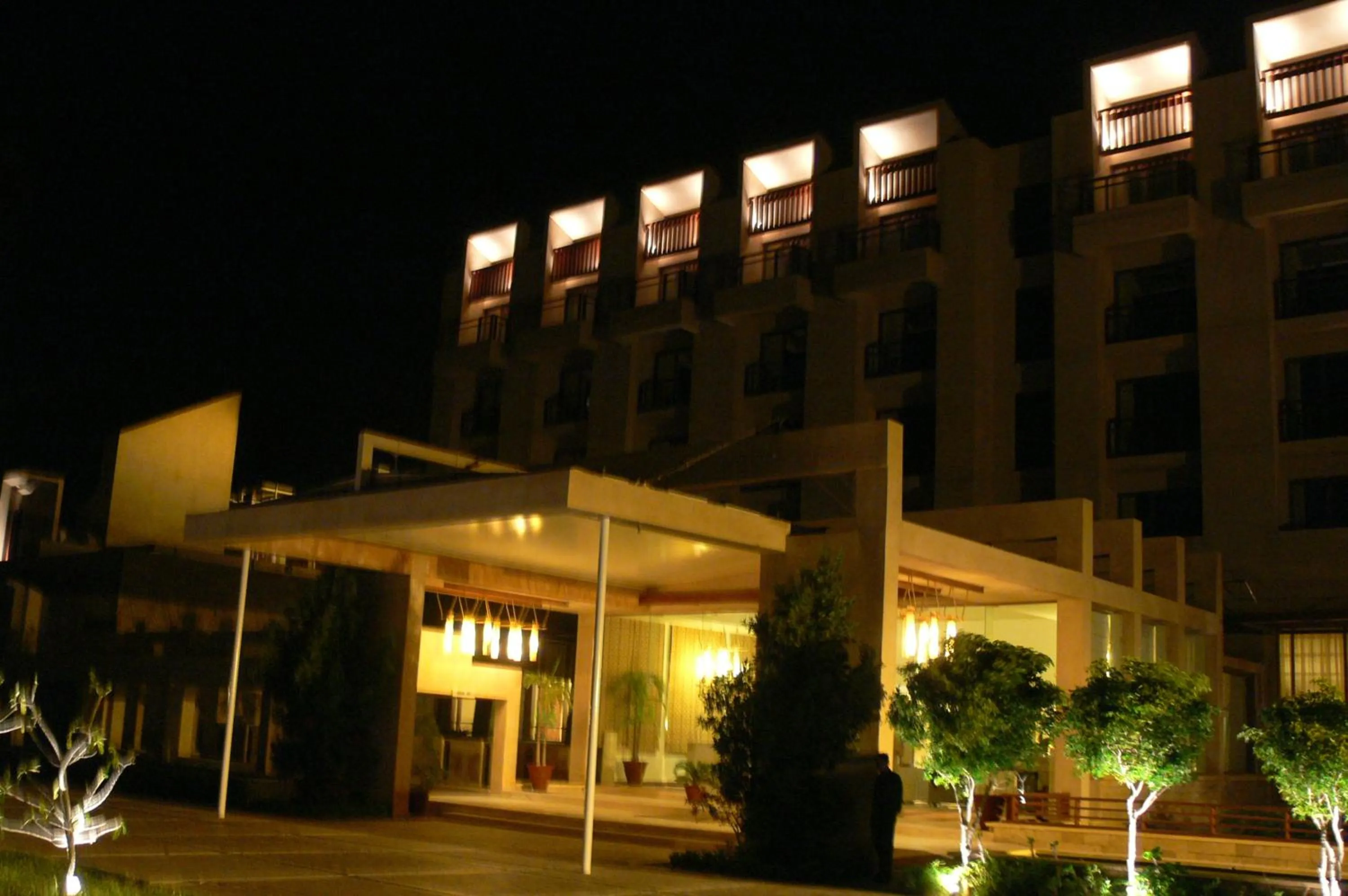Facade/entrance in Zaver Pearl Continental, Gwadar