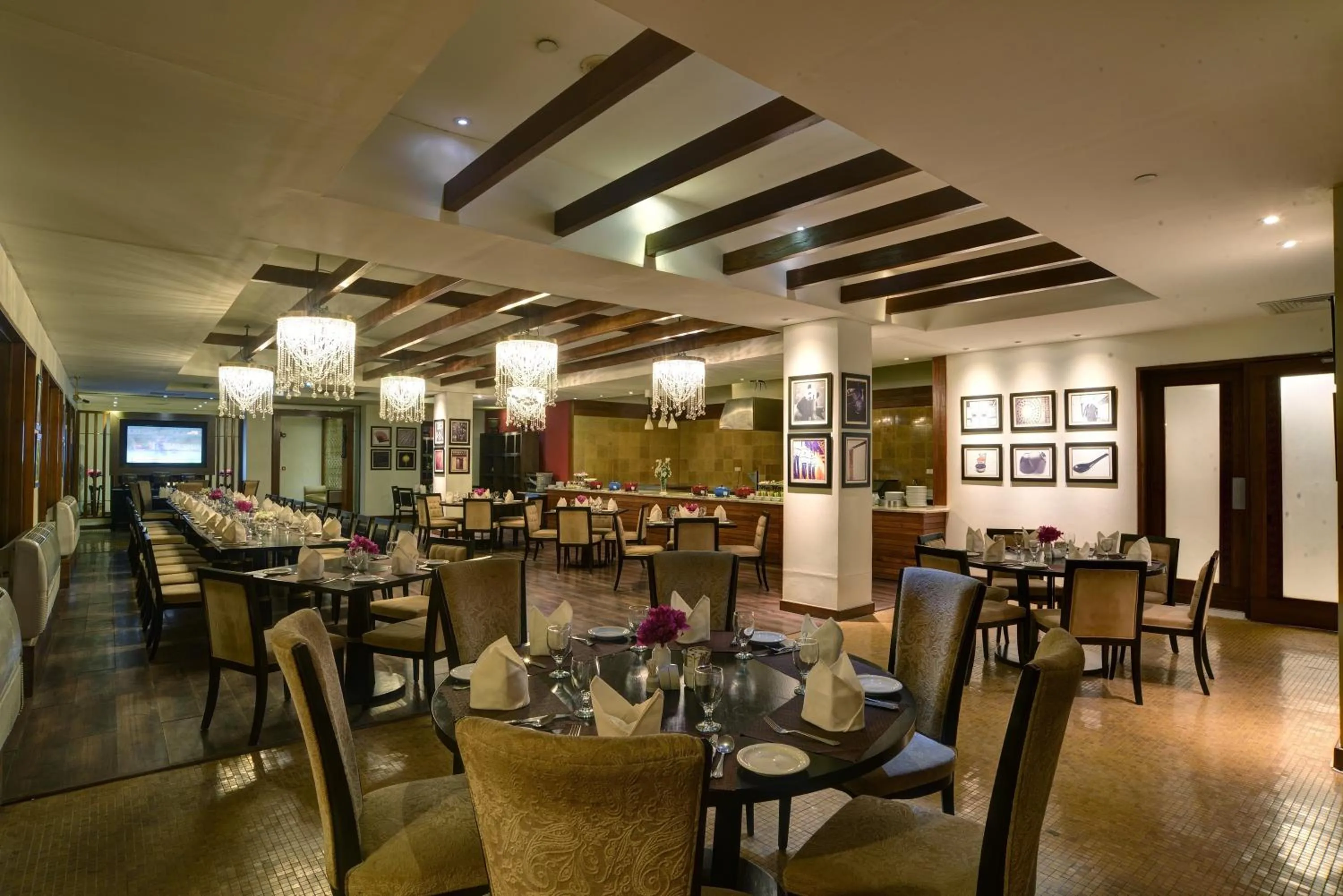 Restaurant/places to eat in Zaver Pearl Continental, Gwadar