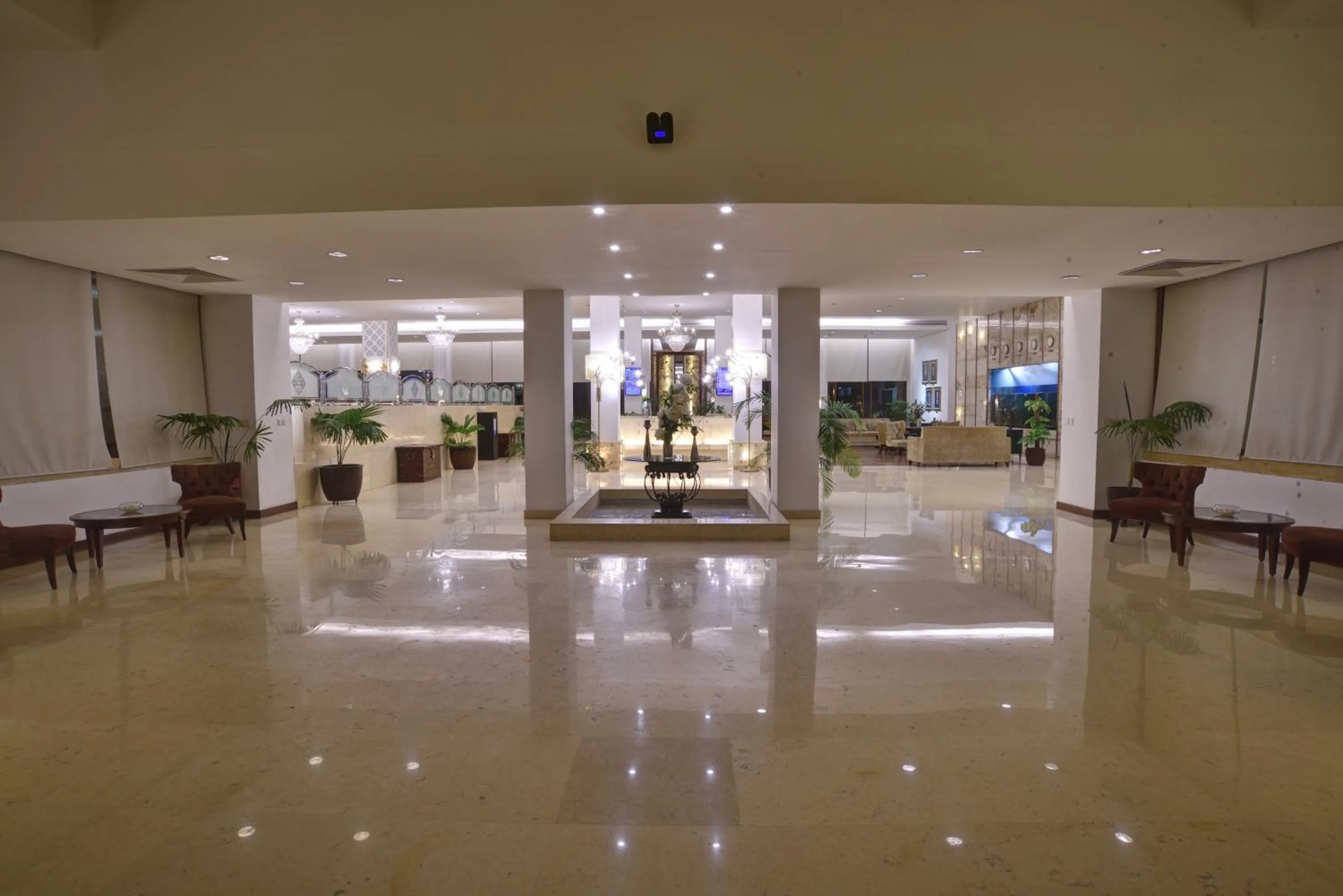 Lobby or reception in Zaver Pearl Continental, Gwadar