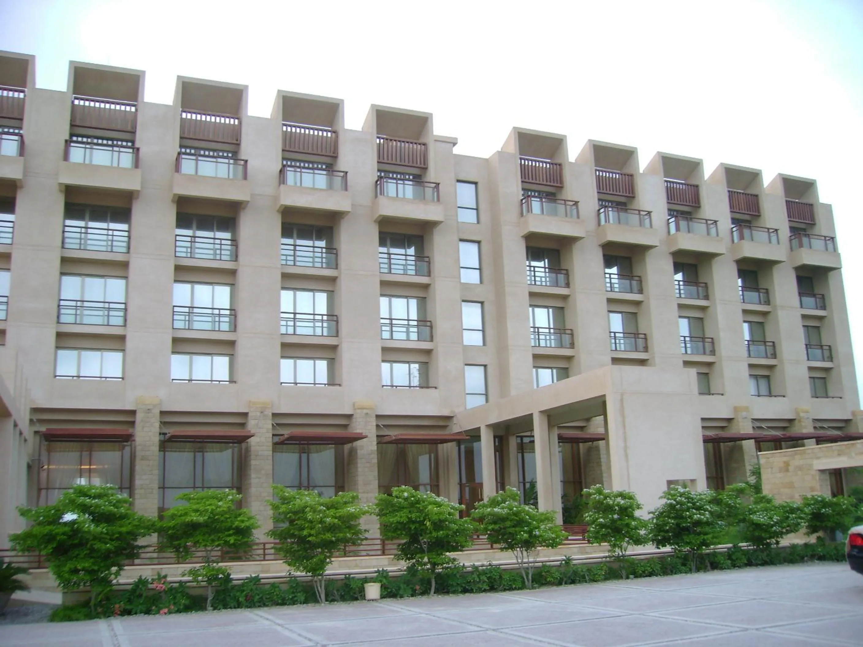 Facade/entrance in Zaver Pearl Continental, Gwadar