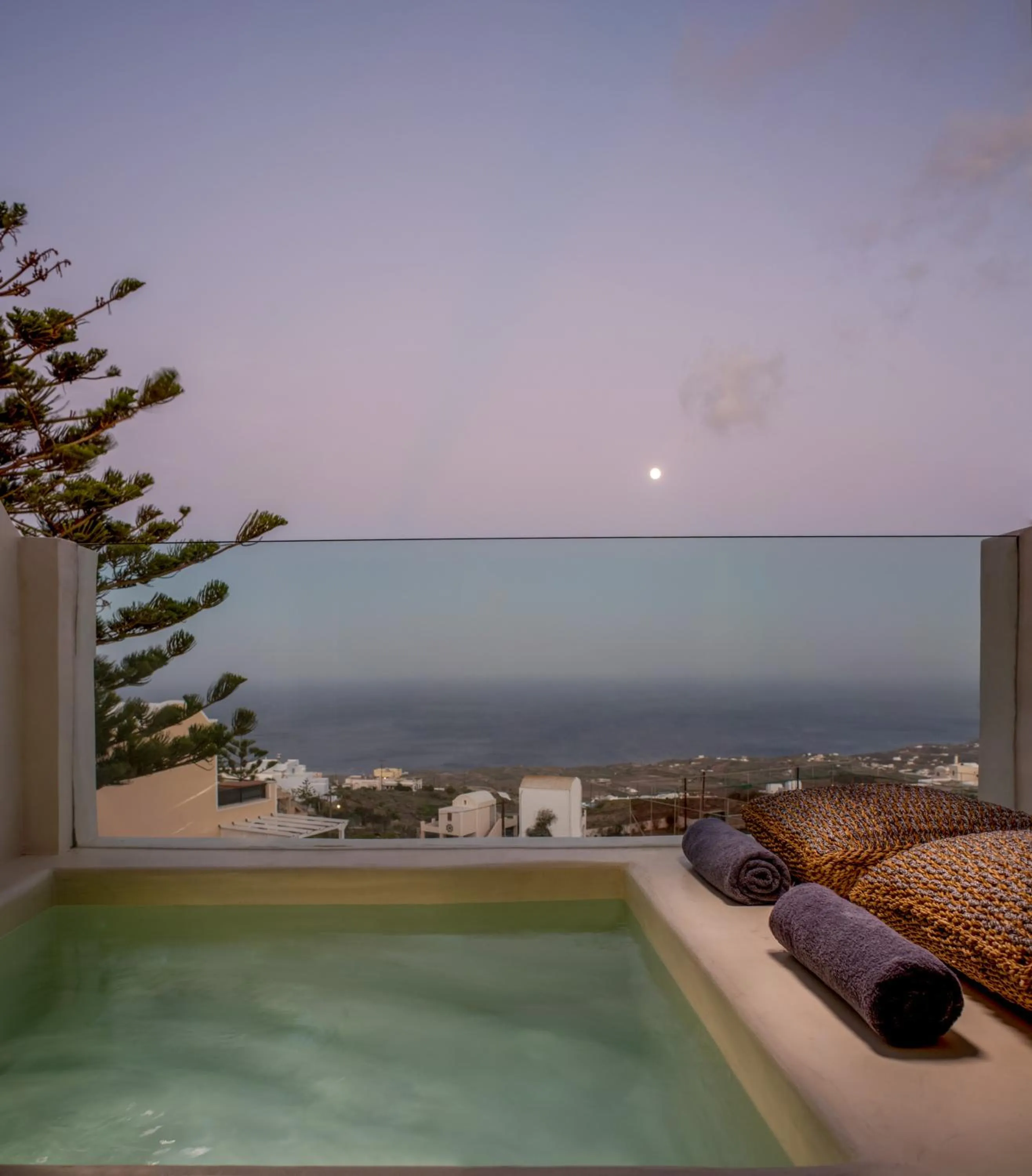 Night in Divelia East