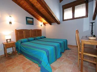 Photo of the whole room, Bed in Hosteria San Emeterio