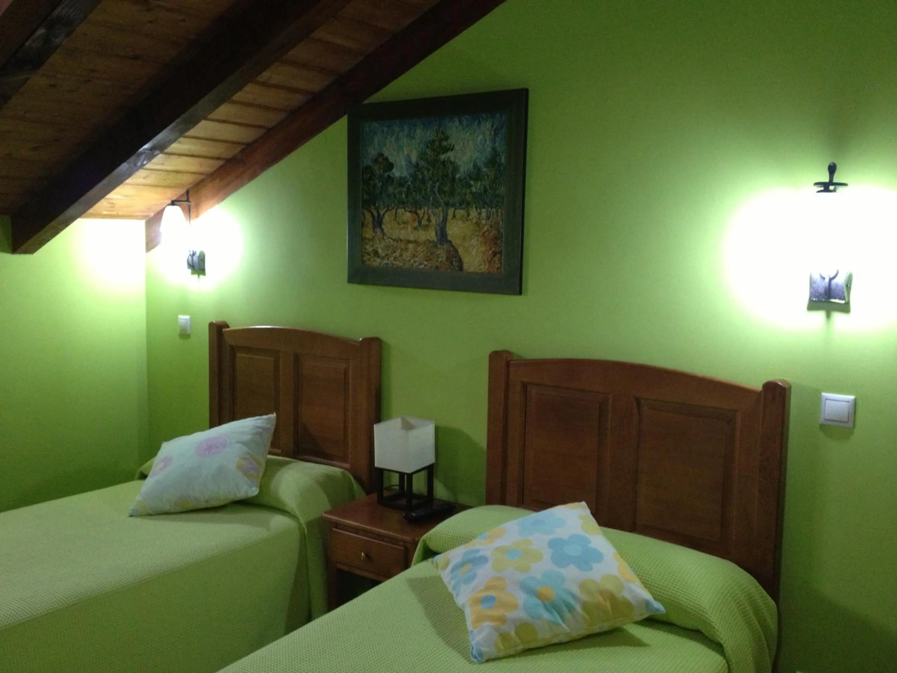 Bed in Hosteria San Emeterio