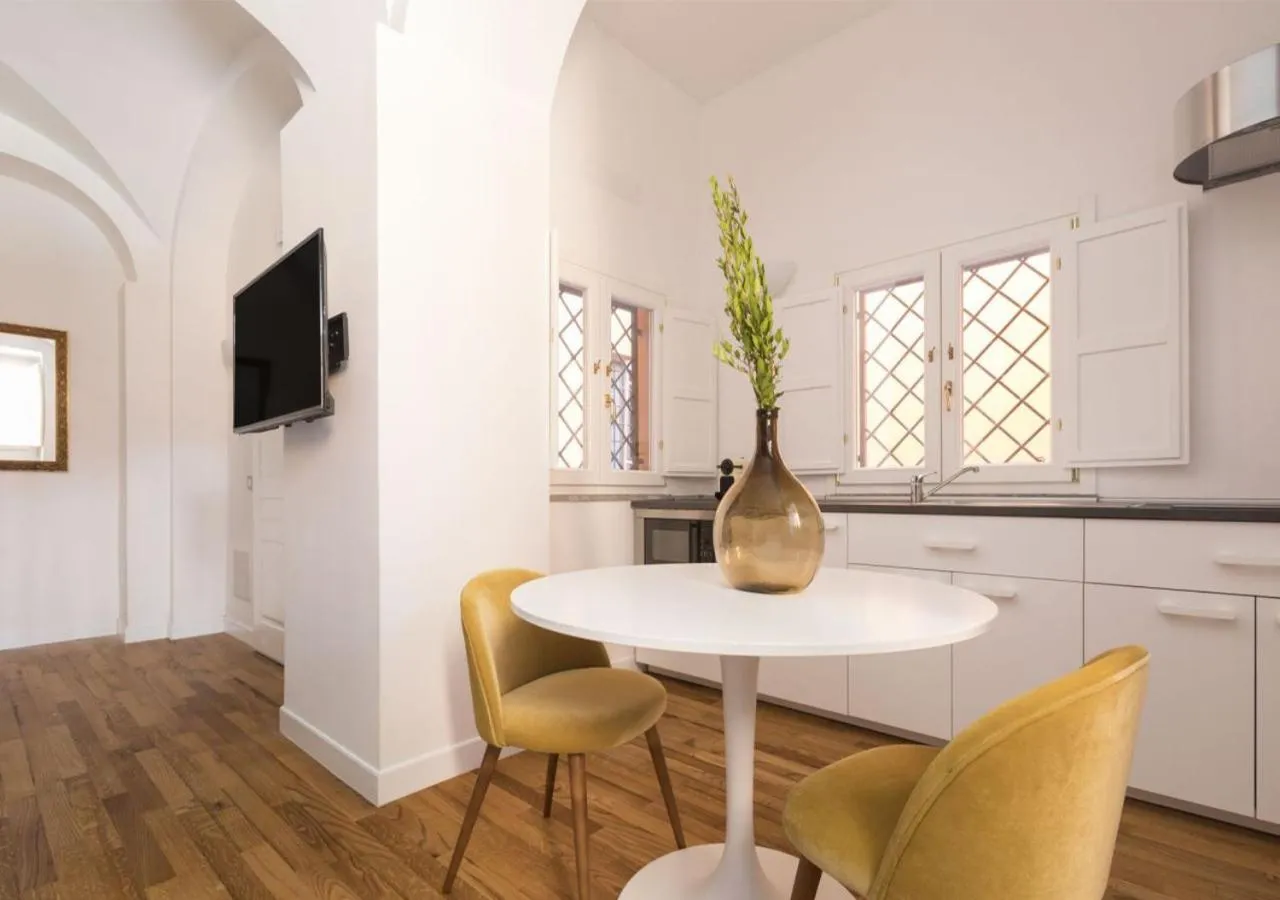 Dining area in Residenza Palline by Hili