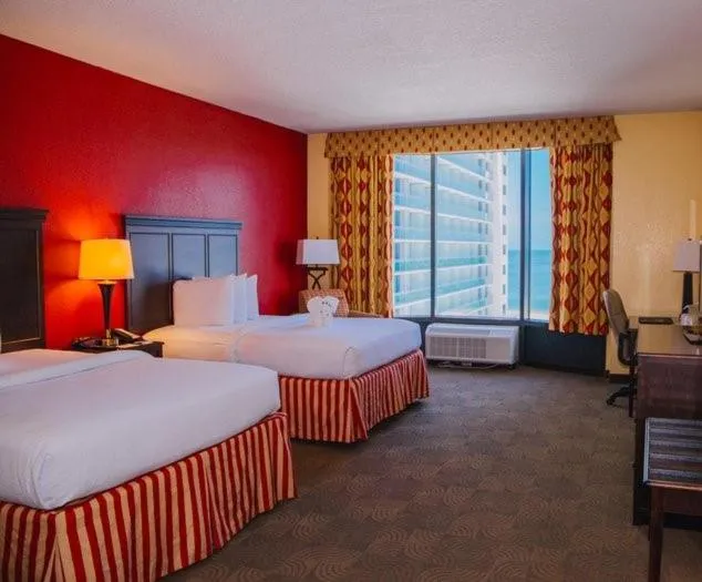 Bedroom, Bed in Pier House 60 Clearwater Beach Marina Hotel