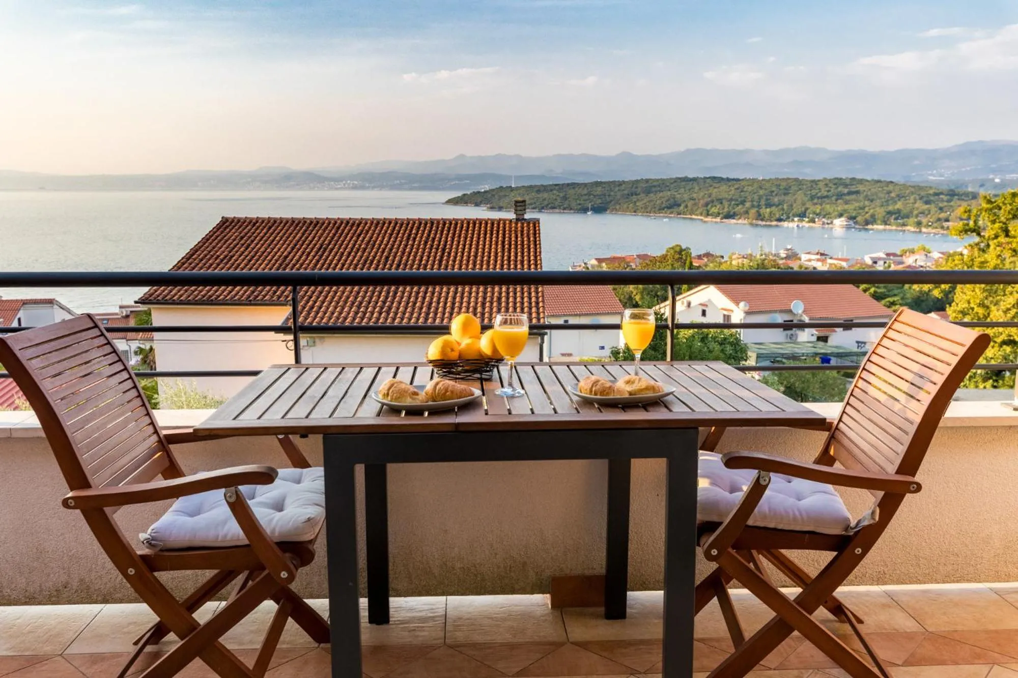 Balcony/Terrace in Apartment Karabaic by El-Pi Tours