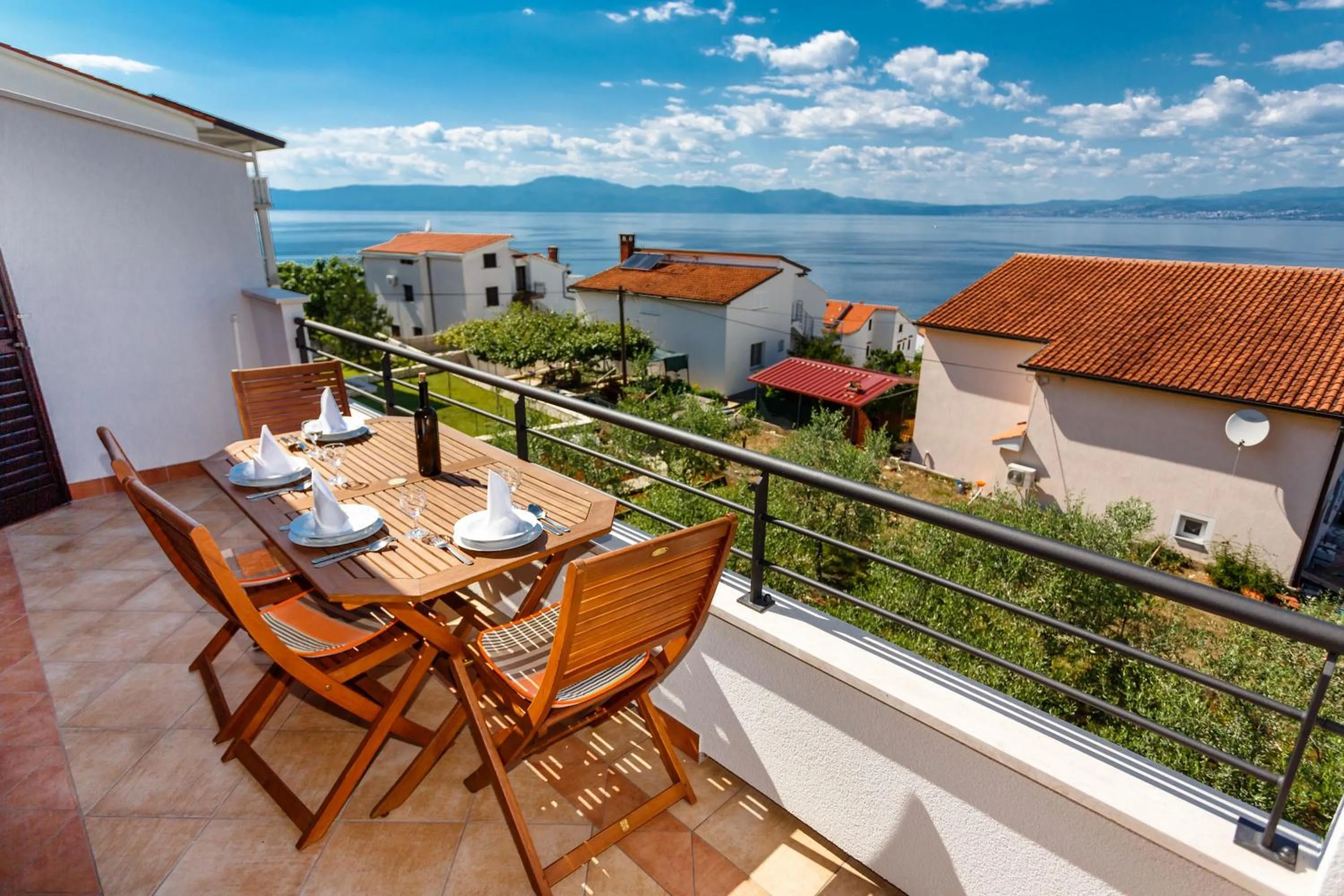 Balcony/Terrace in Apartment Karabaic by El-Pi Tours