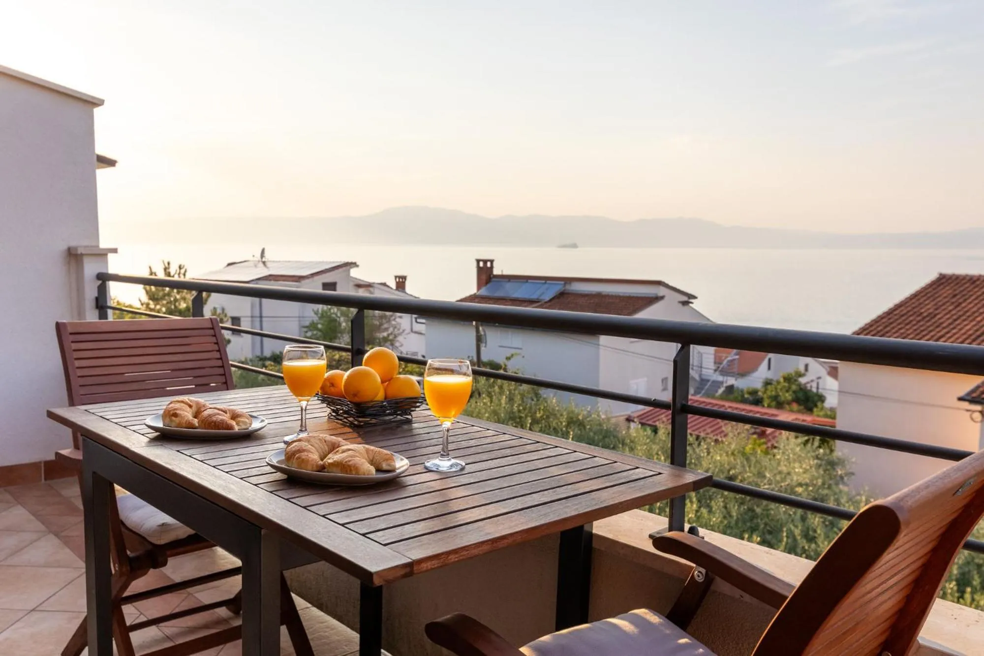 Balcony/Terrace in Apartment Karabaic by El-Pi Tours