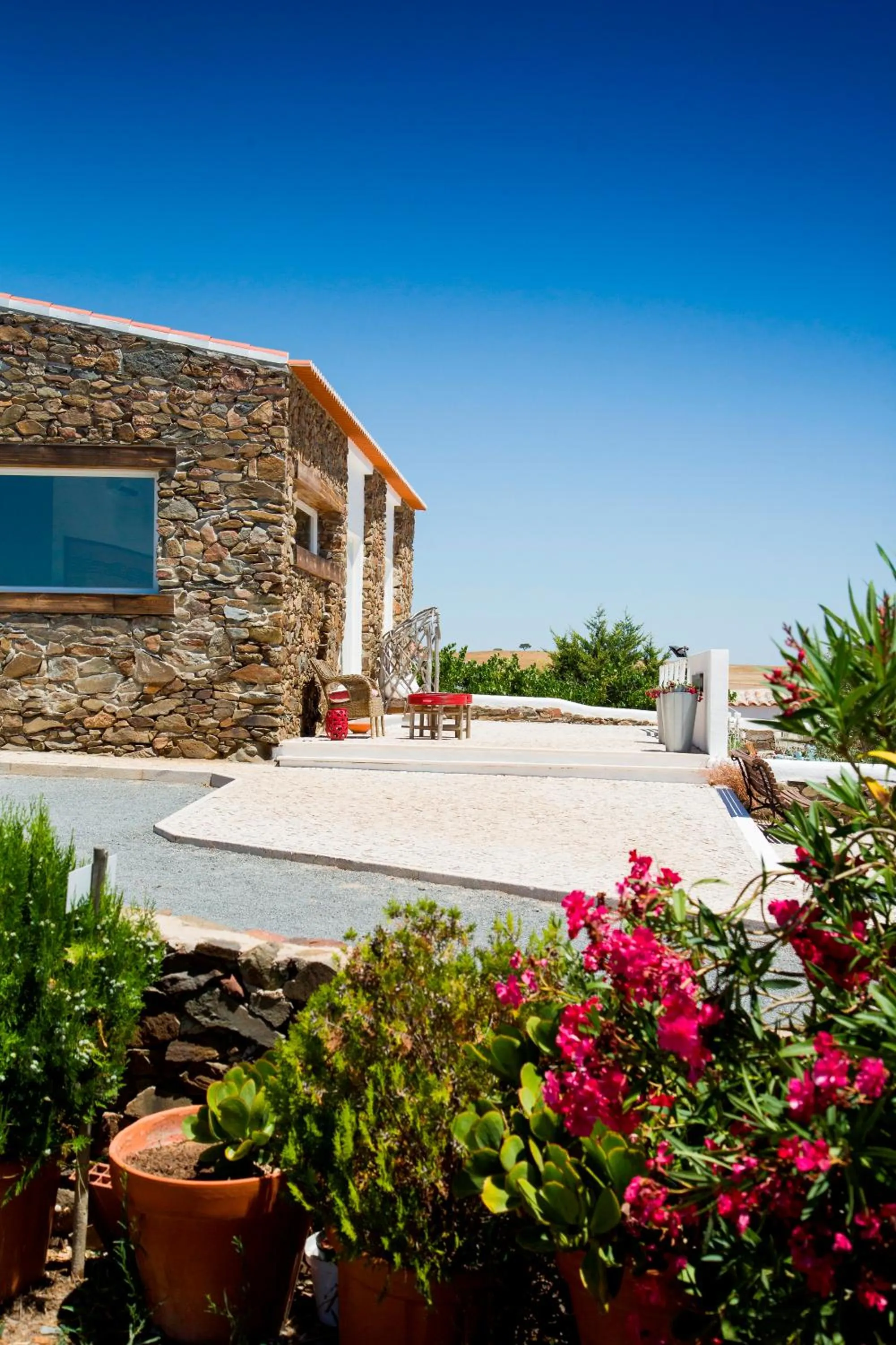 Property building in Casa dos Castelejos