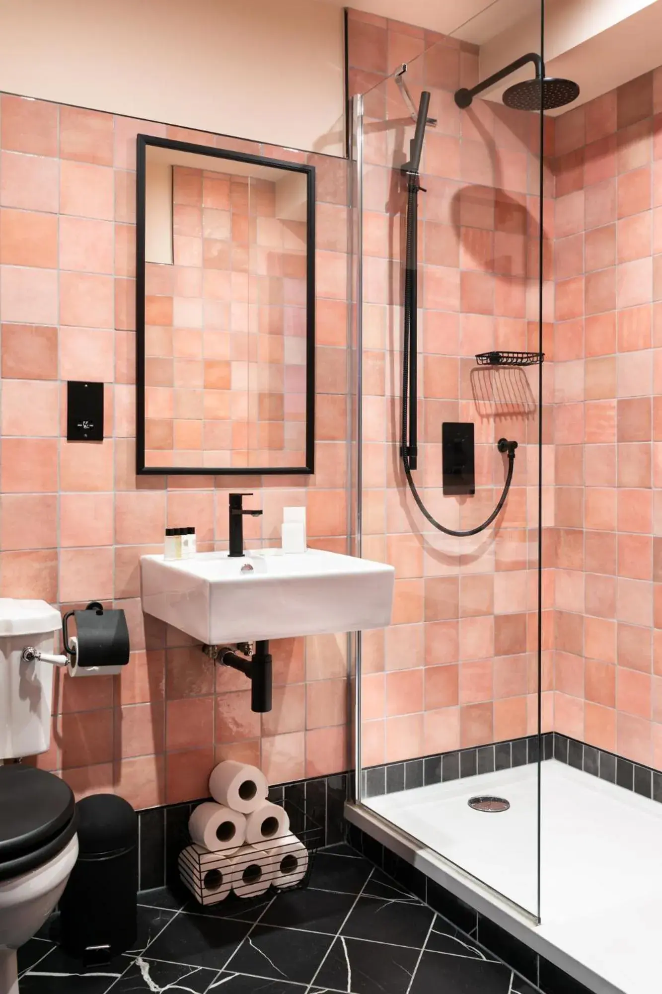 Superior King Room in The Bedford Balham - Live Music Venue Superior King Room in The Bedford Balham - Live Music Venue