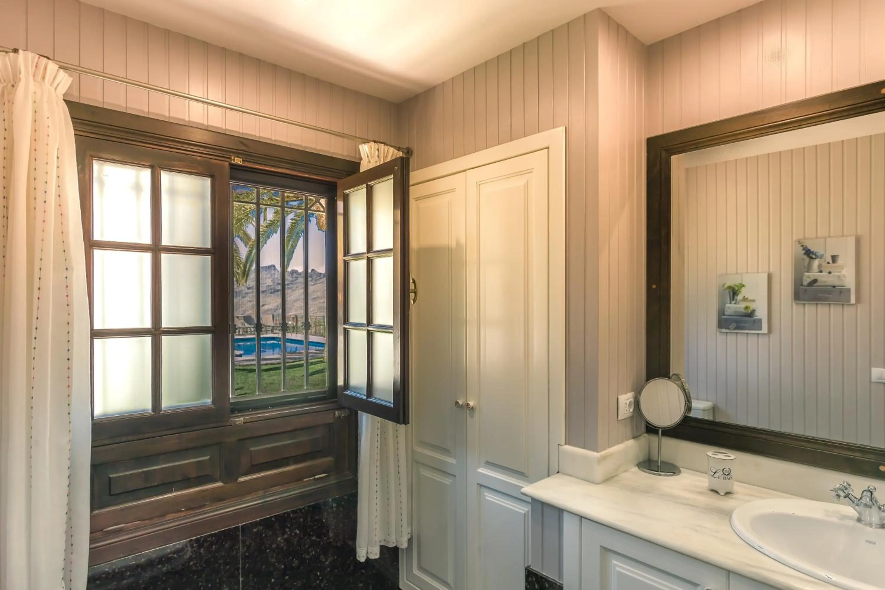 Bathroom in Finca Horno de la Teja