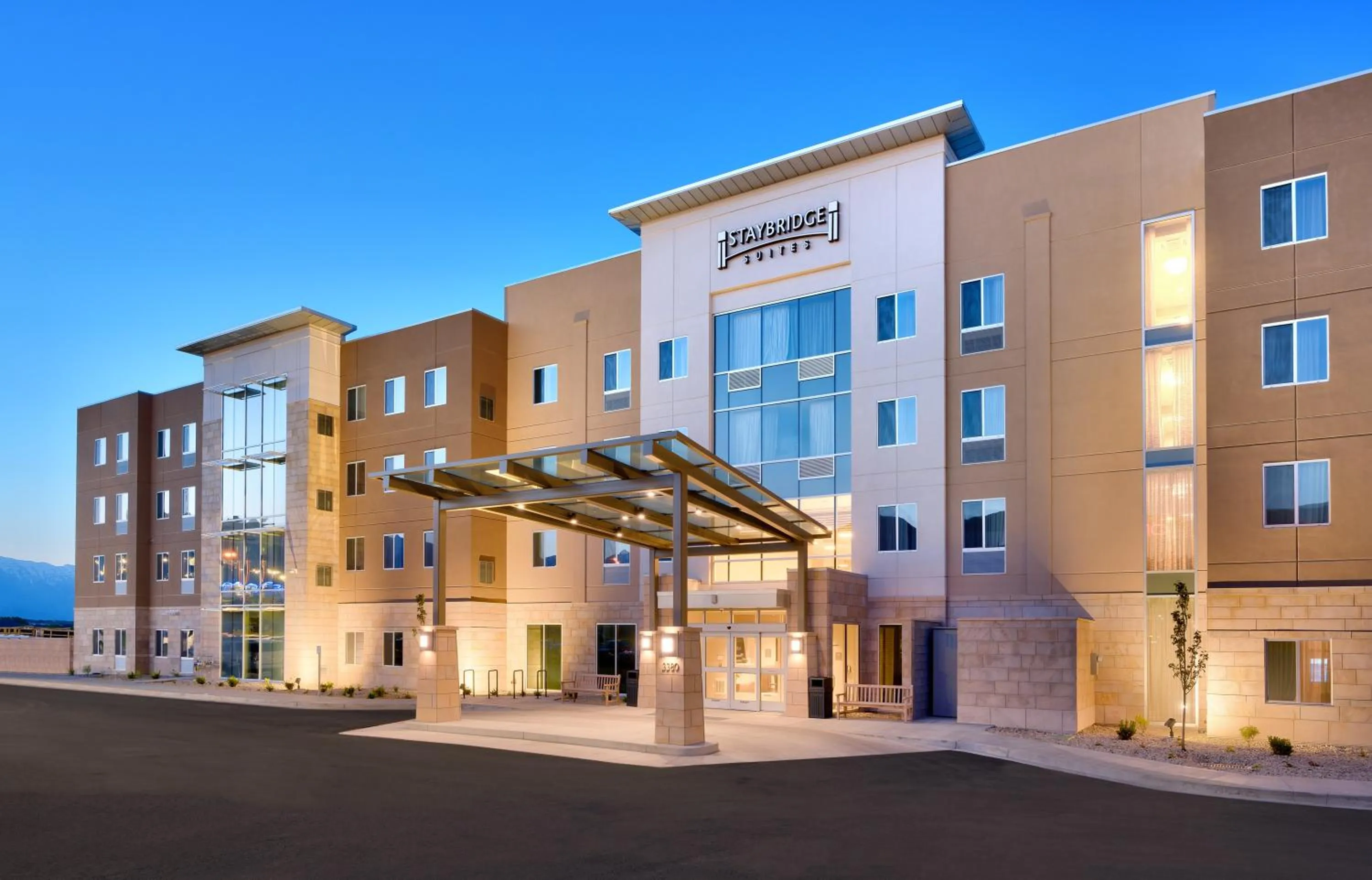 Property building in Staybridge Suites - Lehi - Traverse Ridge Center by IHG