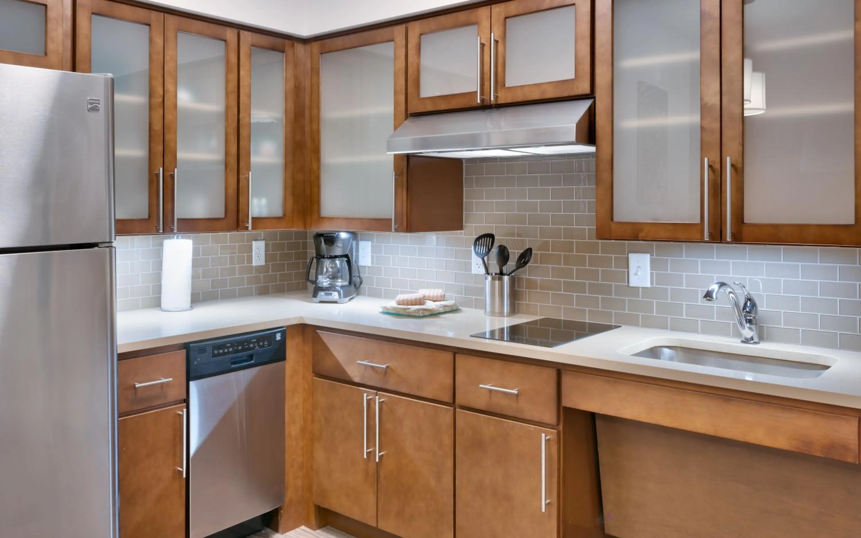 Kitchen or kitchenette in Staybridge Suites - Lehi - Traverse Ridge Center by IHG