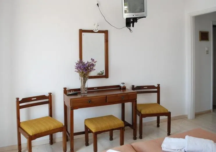 Seating area in Hotel 3 Adelfia