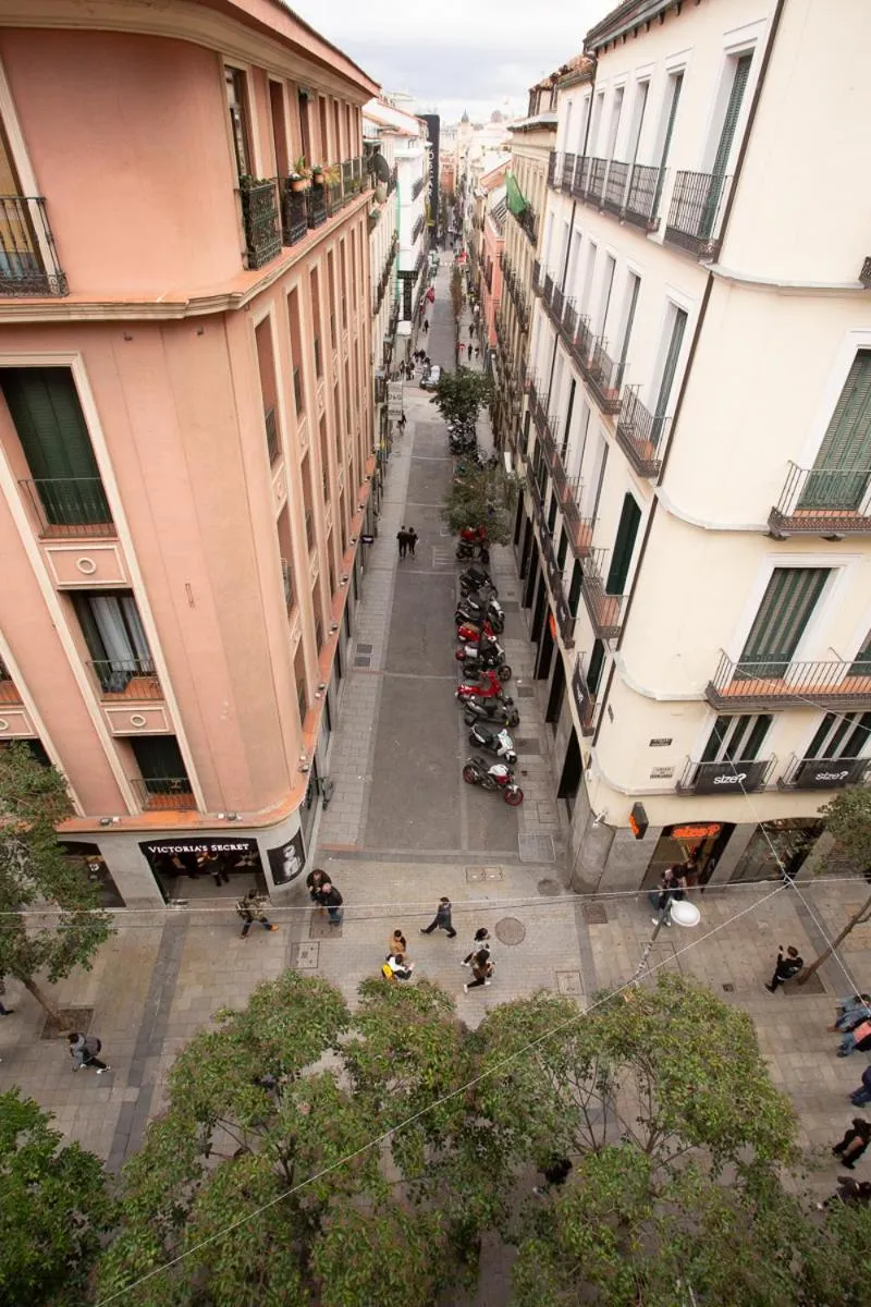 Property building in Hostal Los Alpes