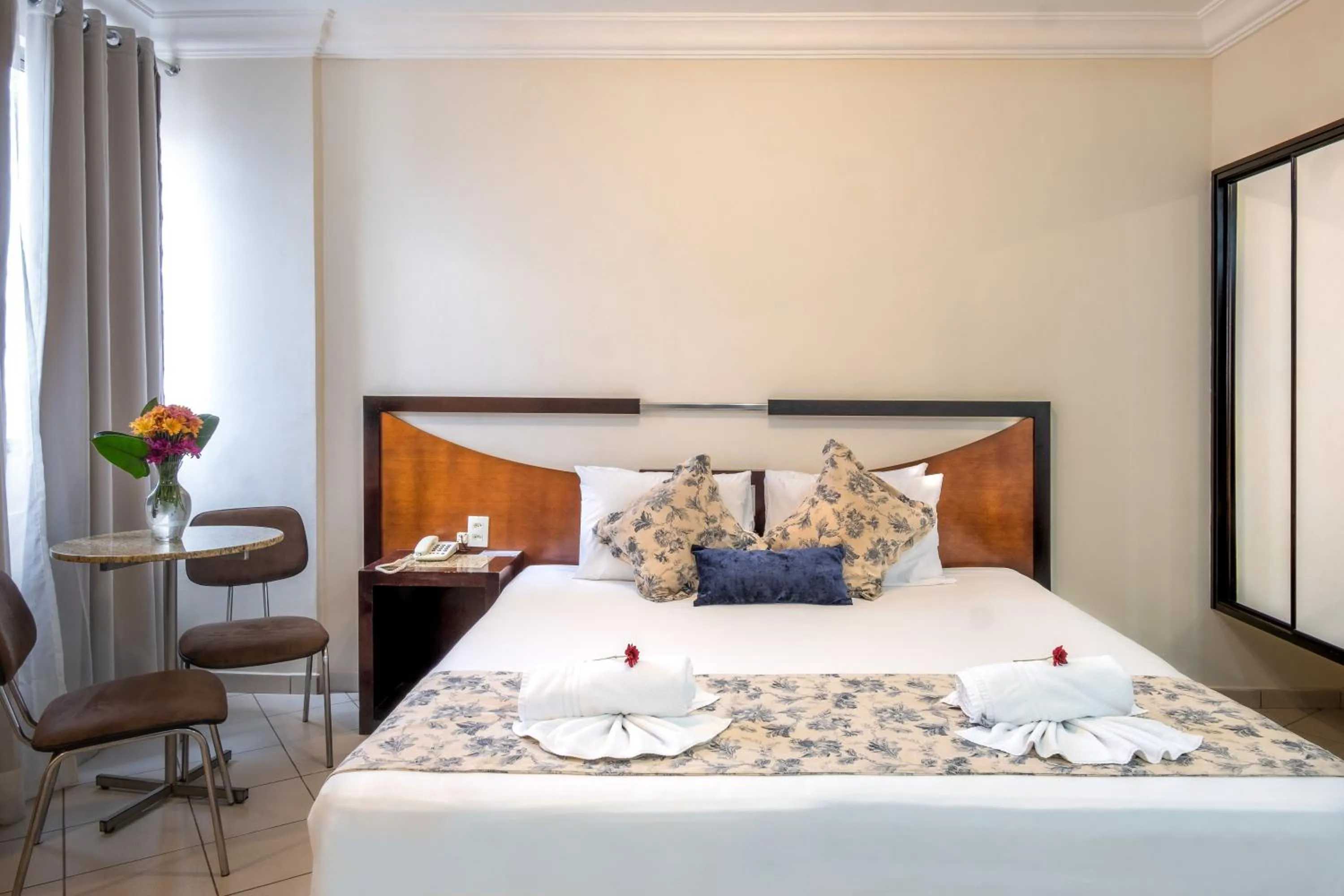 Bed in Tower Franca Hotel