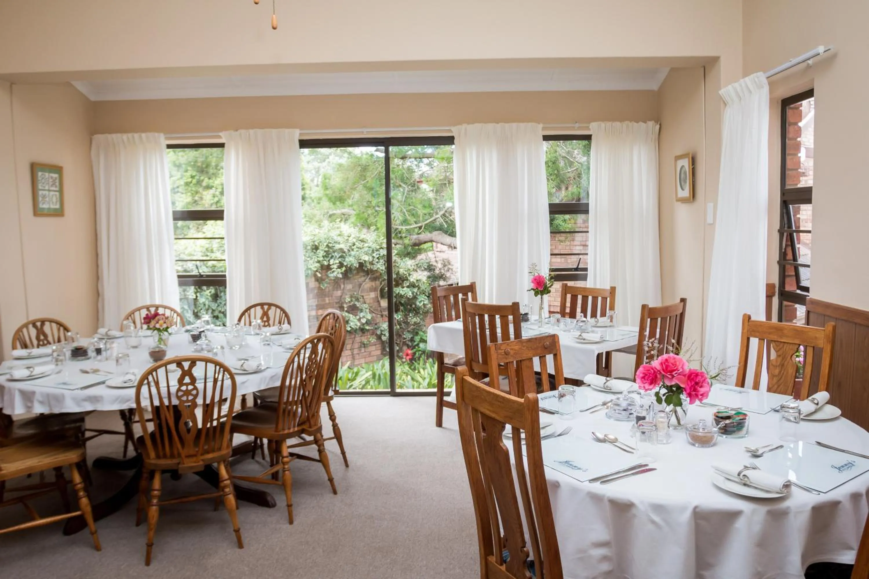 Breakfast in Jenny's Guest House