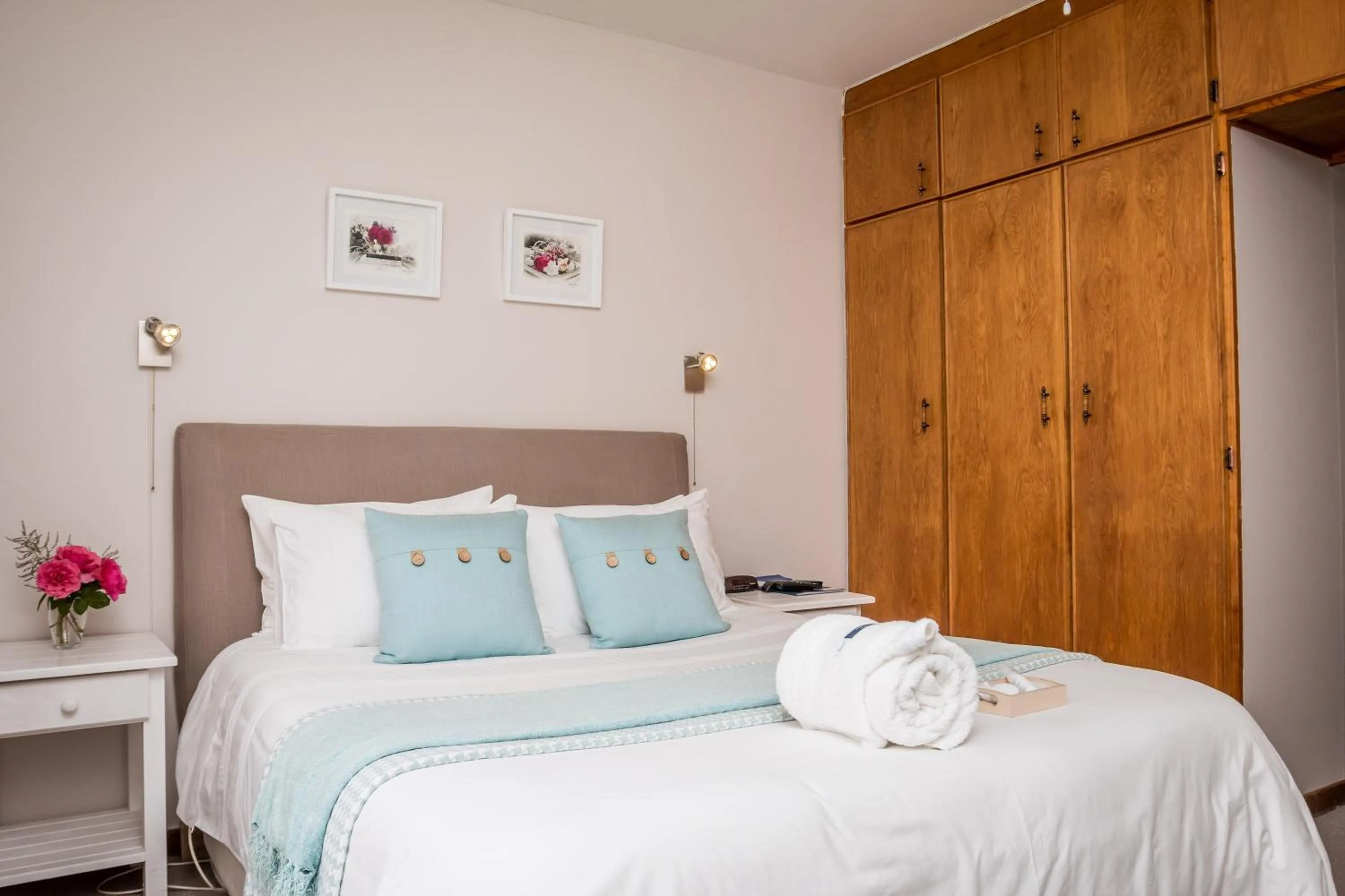 Bed in Jenny's Guest House