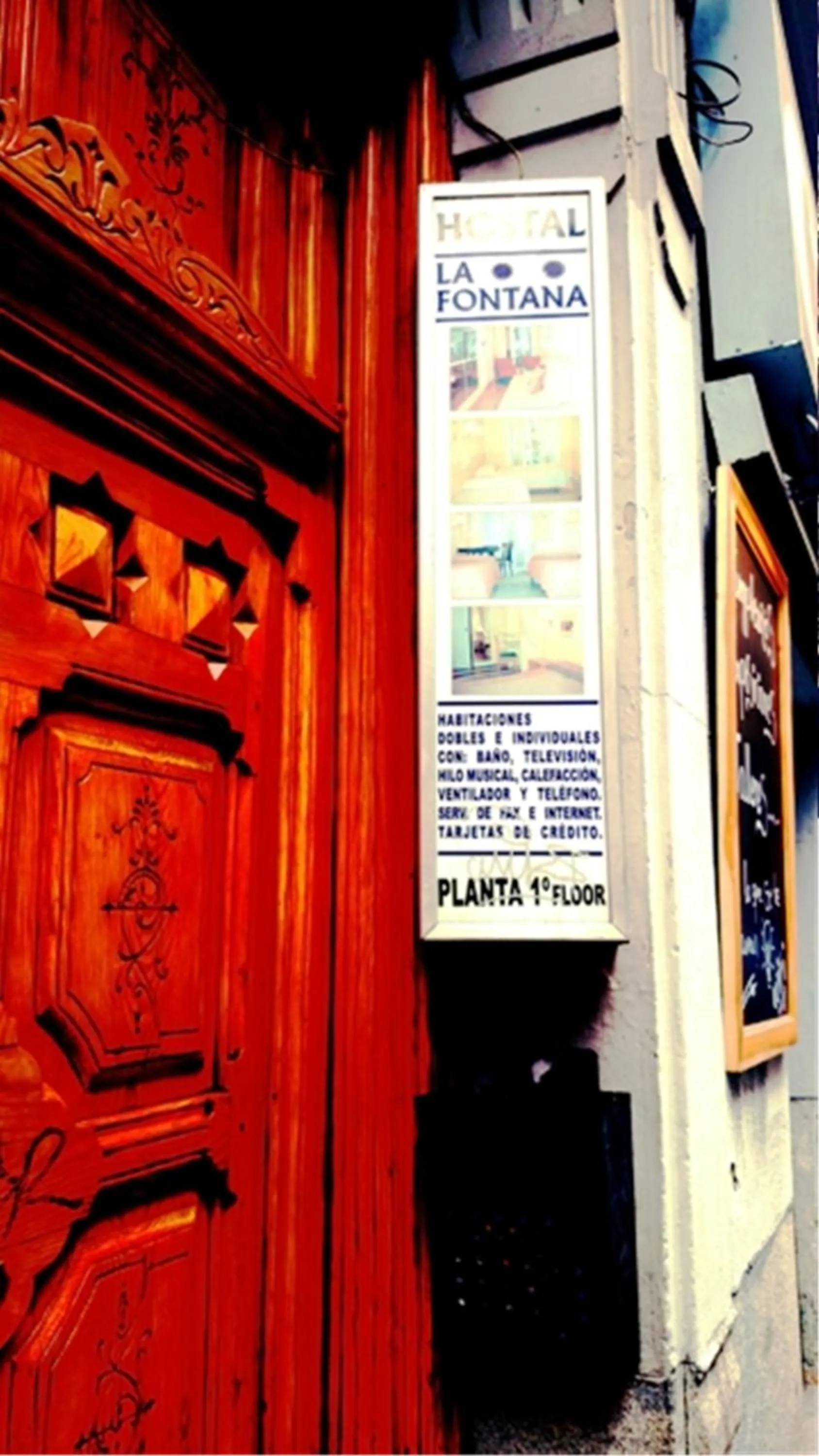 Facade/entrance in Hostal La Fontana
