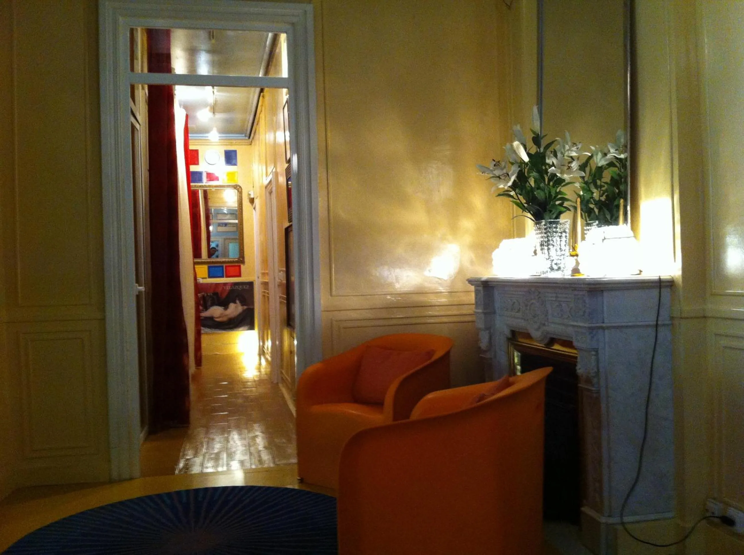 Decorative detail in Hostal La Fontana