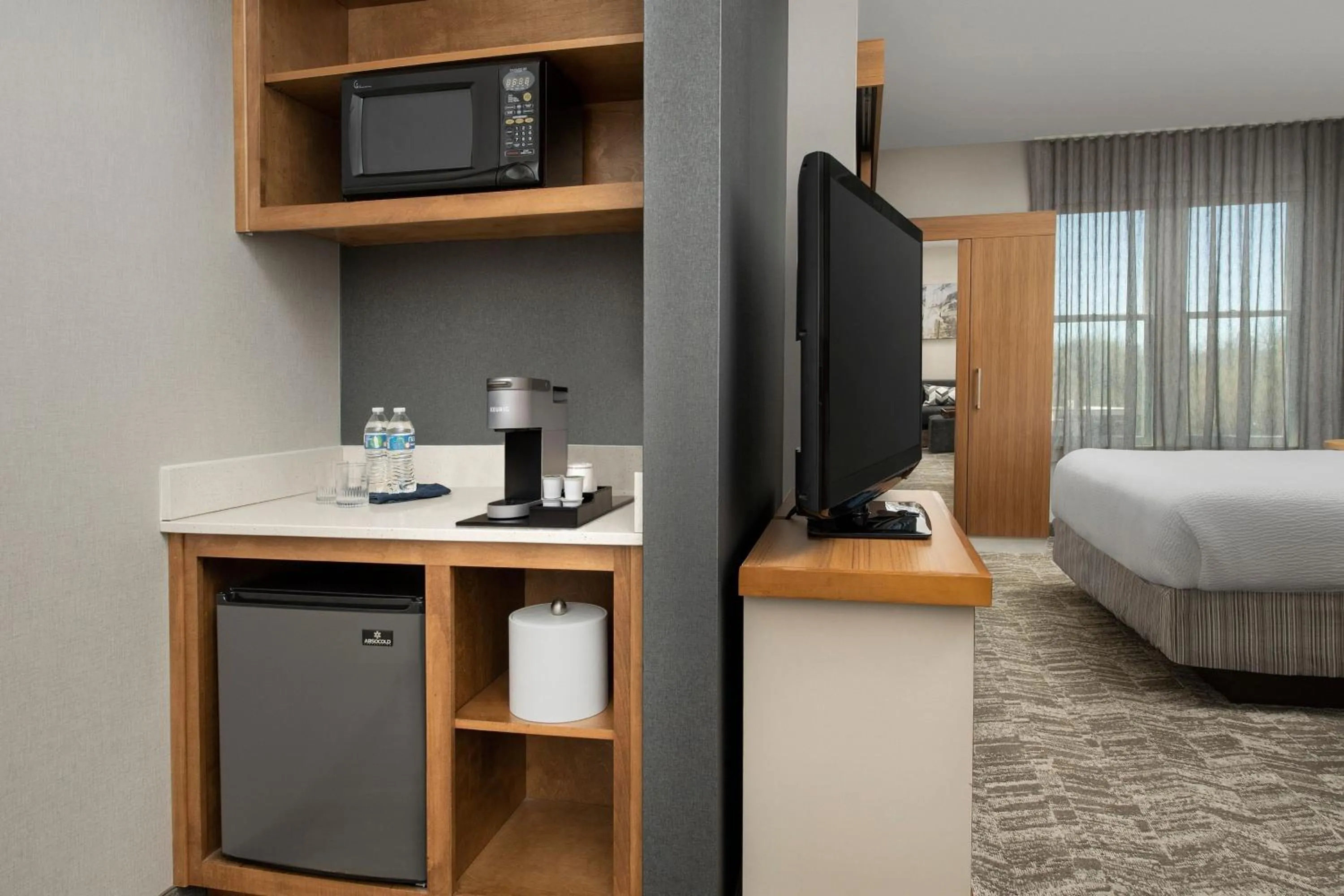 Photo of the whole room, Bed in SpringHill Suites by Marriott Huntsville West/Research Park