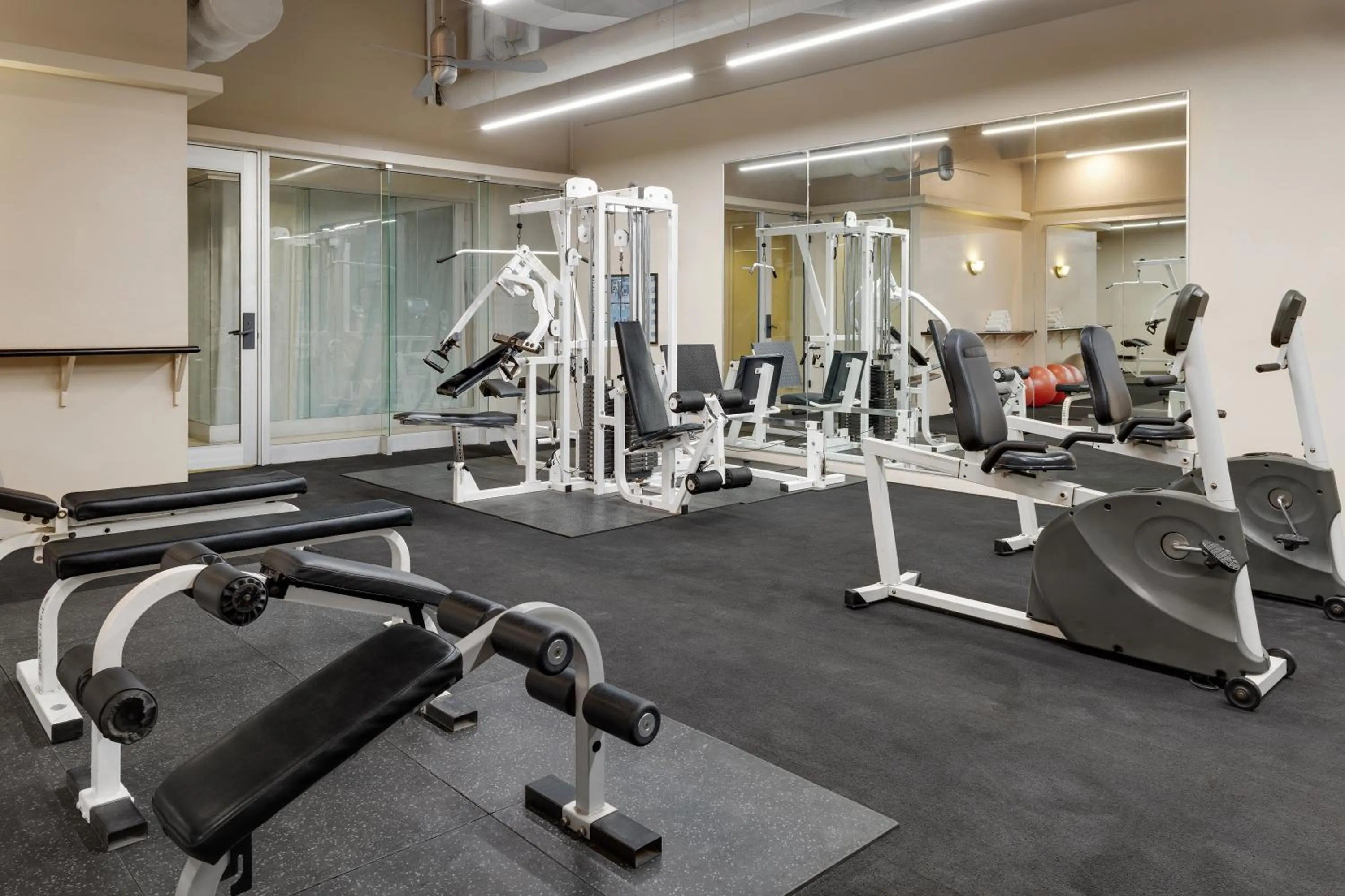 Fitness centre/facilities in Hotel Monterrey Macroplaza
