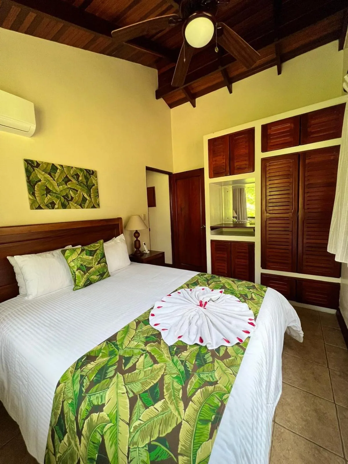 Bed in La Foresta Nature Resort