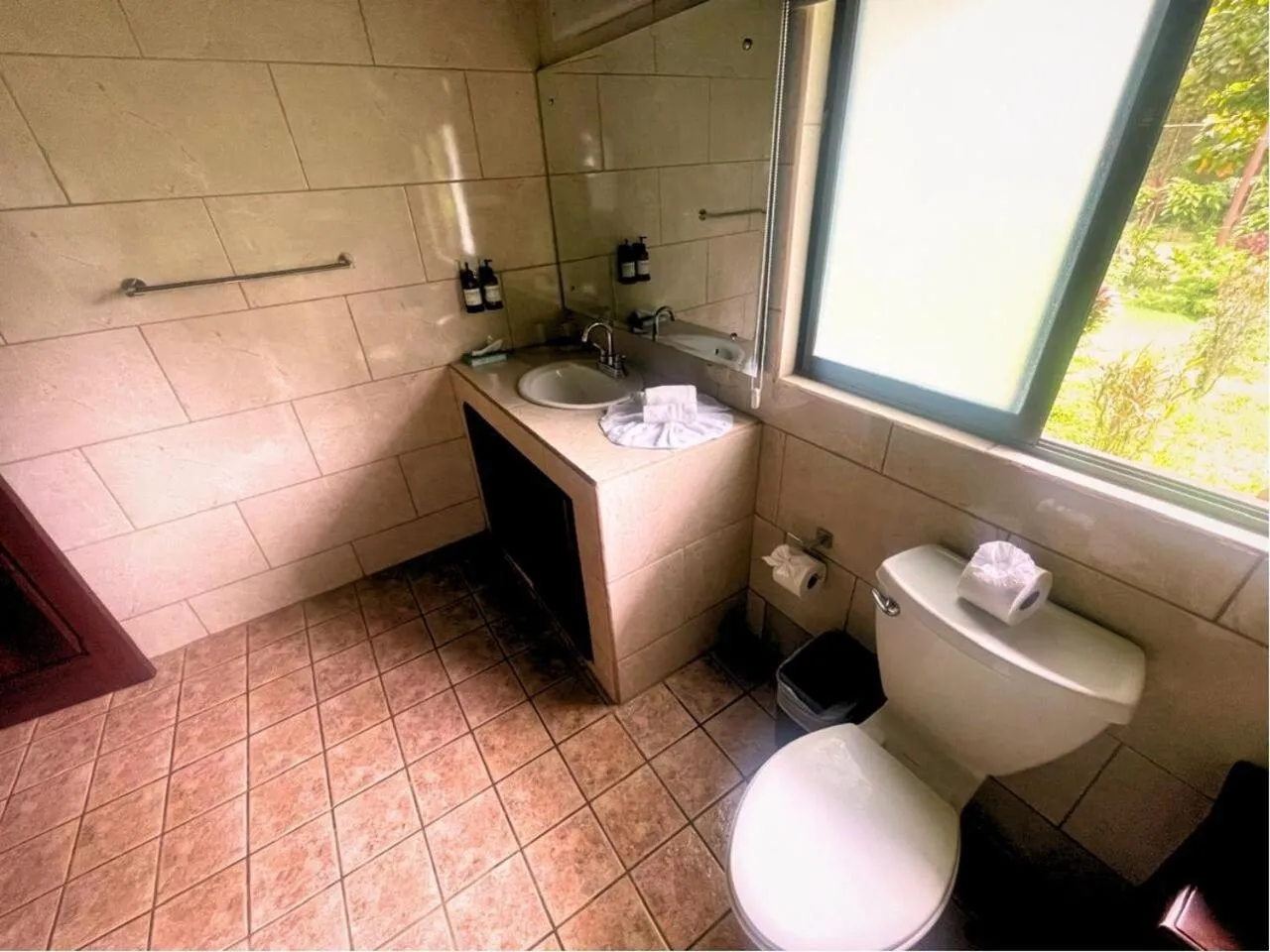 Bathroom in La Foresta Nature Resort