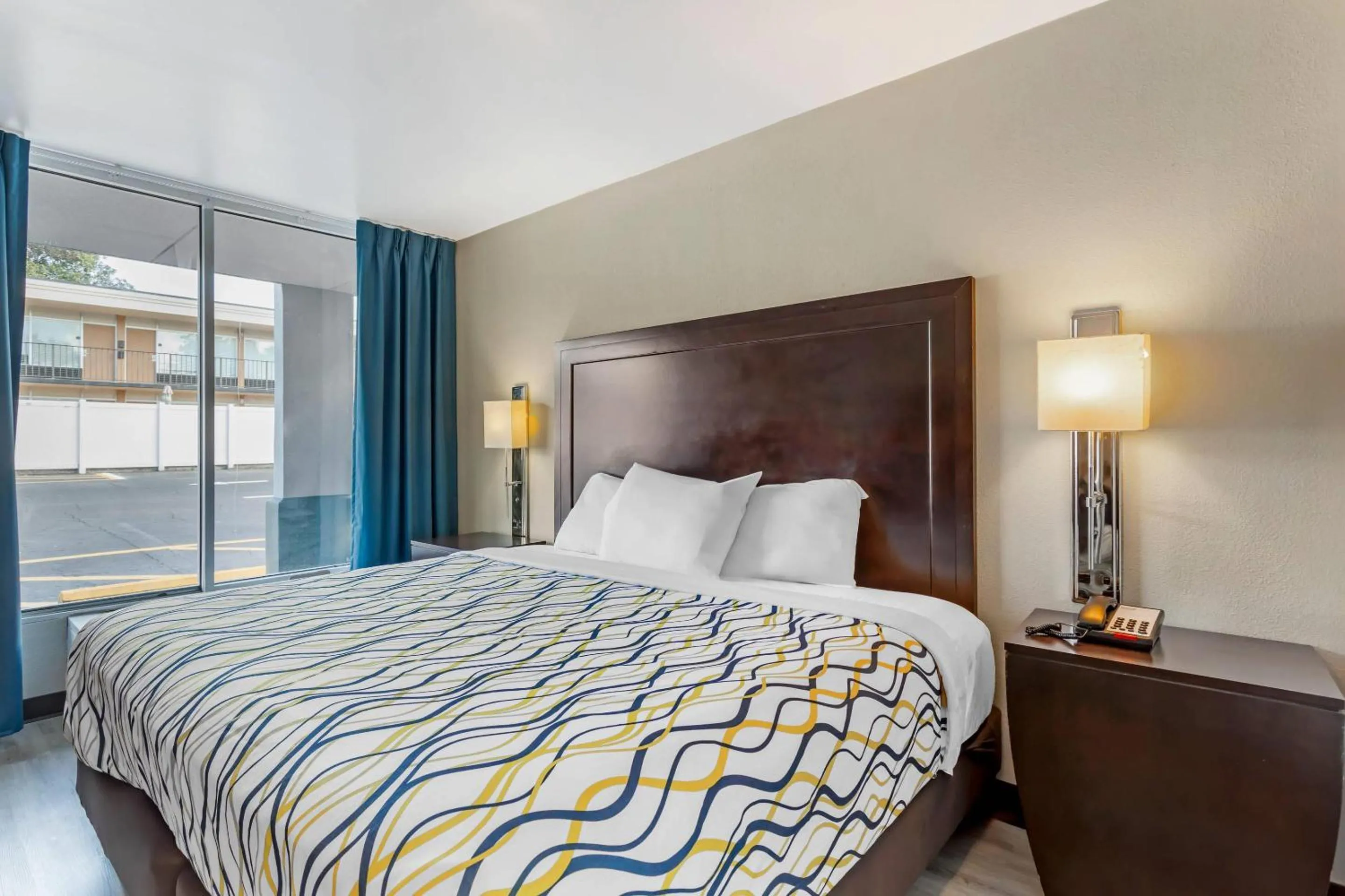 Bedroom, Bed in Rodeway Inn Orange Park - Jacksonville near Naval Air Station