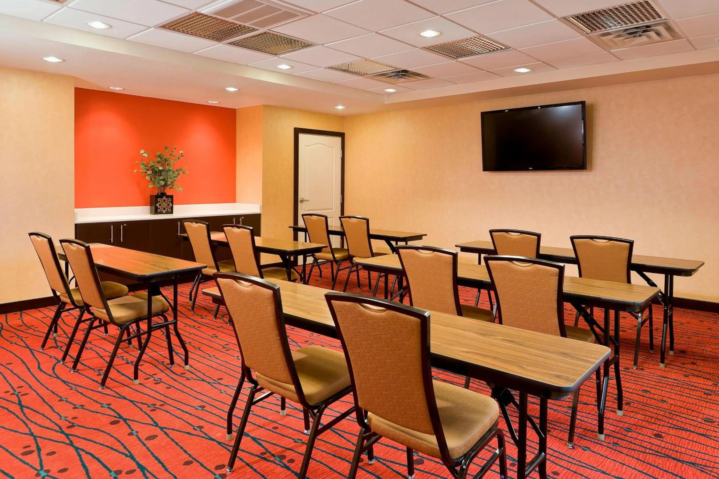 Meeting/conference room in Residence Inn Bismarck North