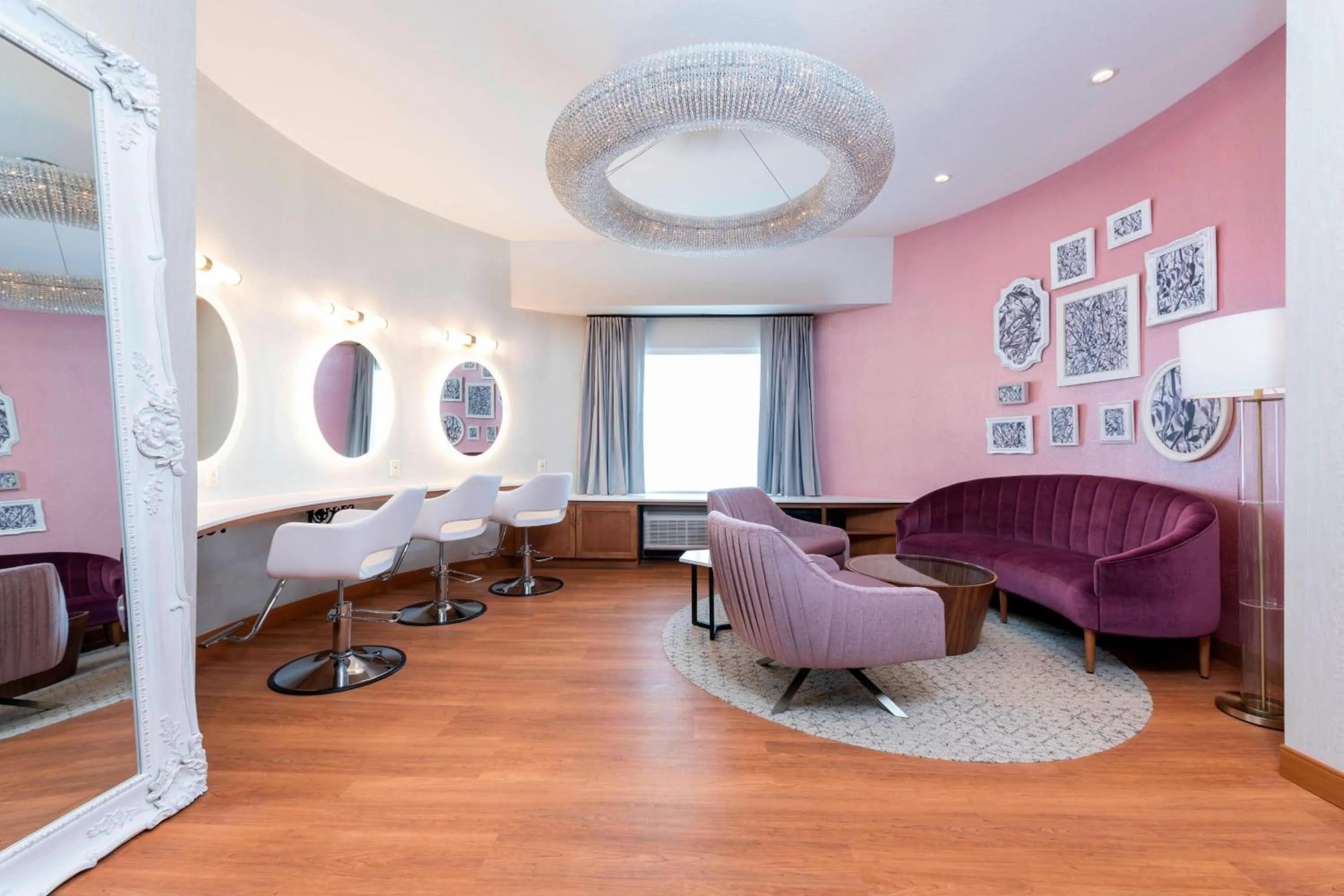 Photo of the whole room in Fairfield Inn & Suites by Marriott Fair Oaks Farms