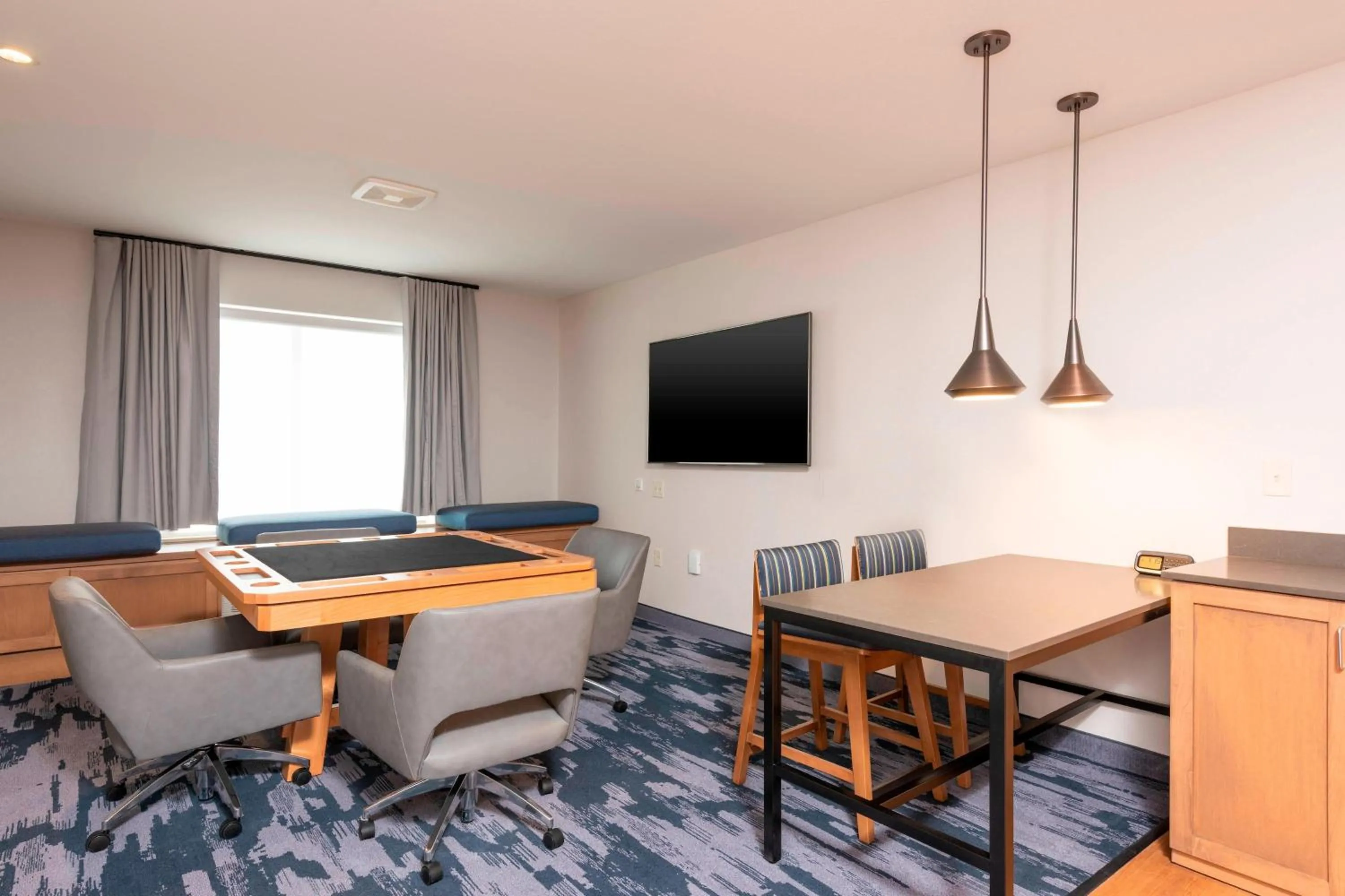 Photo of the whole room in Fairfield Inn & Suites by Marriott Fair Oaks Farms