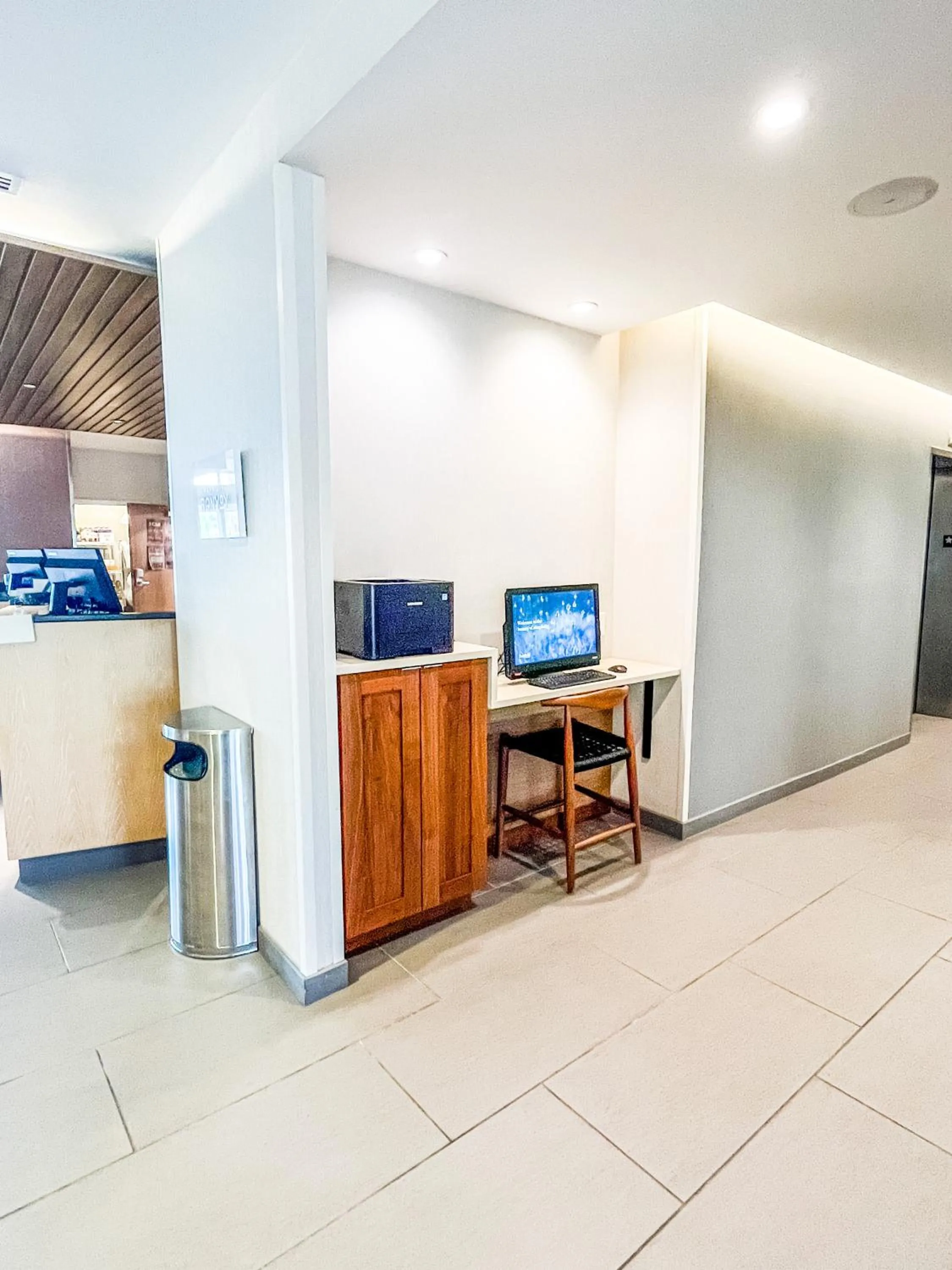 Business facilities in Fairfield Inn & Suites by Marriott Staunton