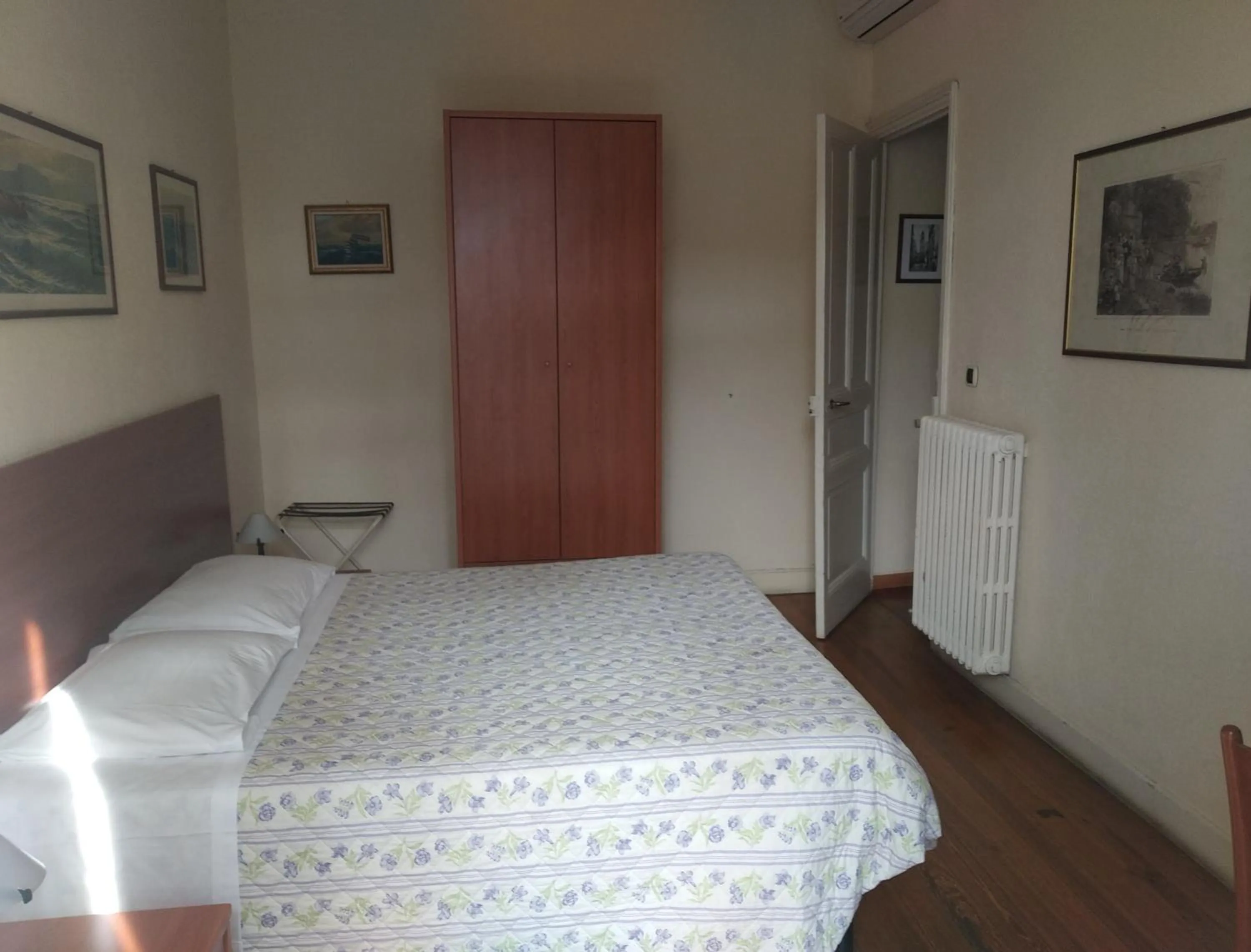 Bed in Hotel Lucciola