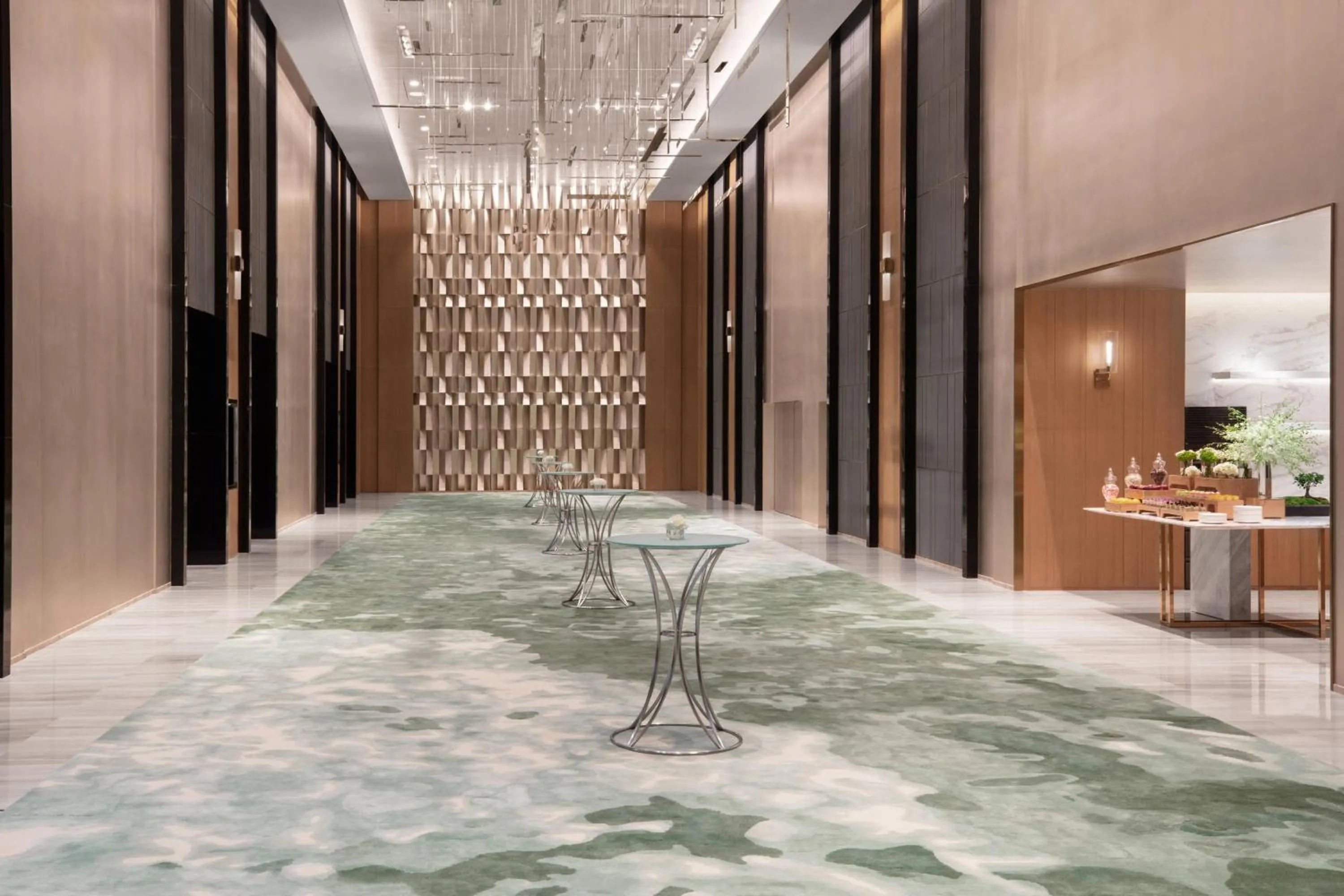 Meeting/conference room in Courtyard by Marriott Suzhou Mudu