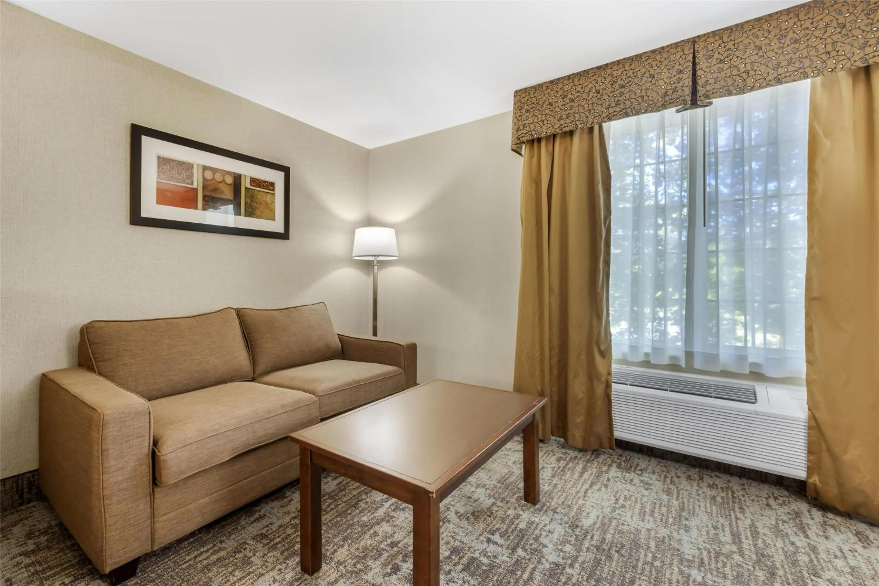 Bedroom in Best Western Plus Prairie Inn