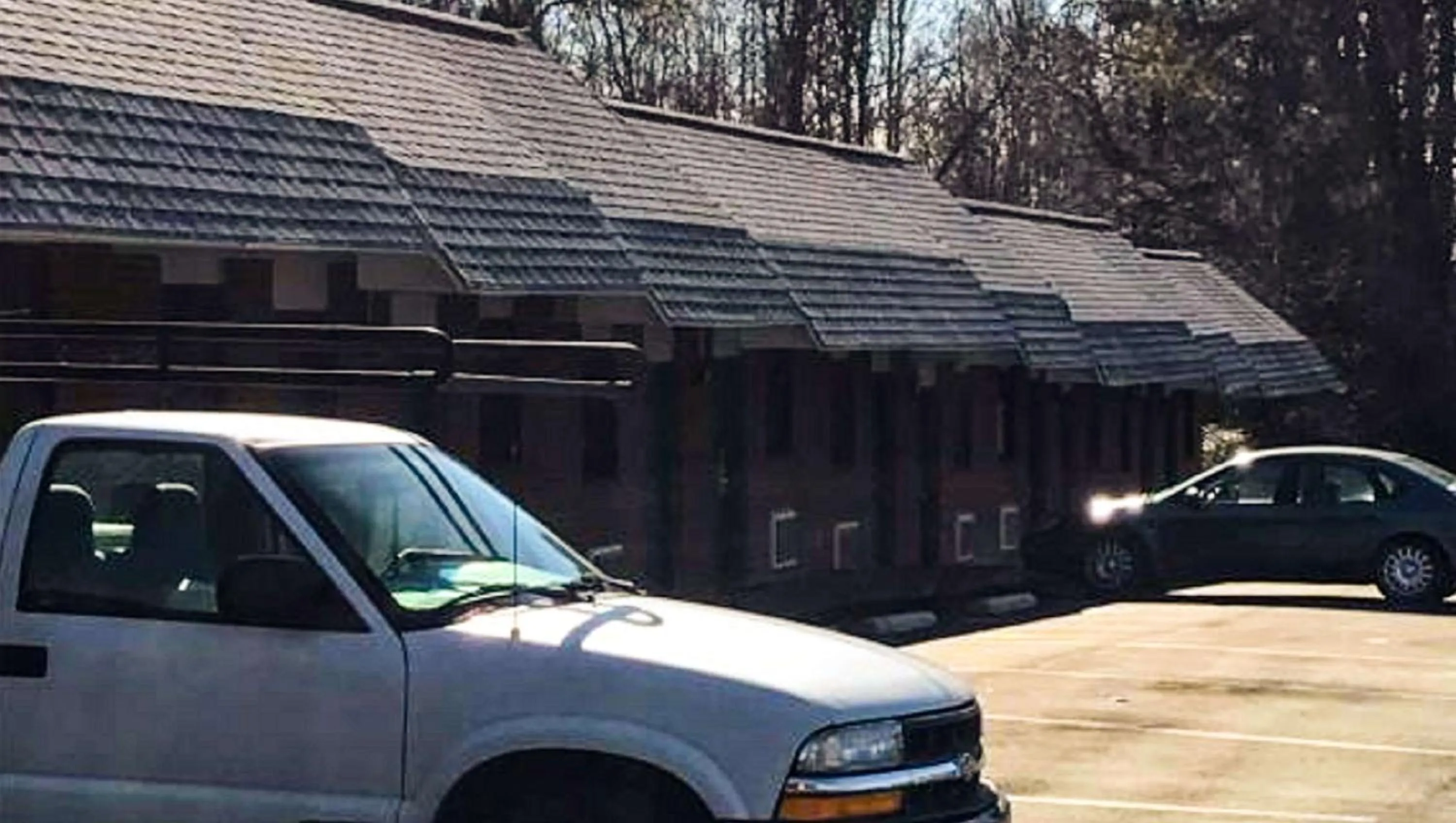 Property Building in Budget Inn Franklinton