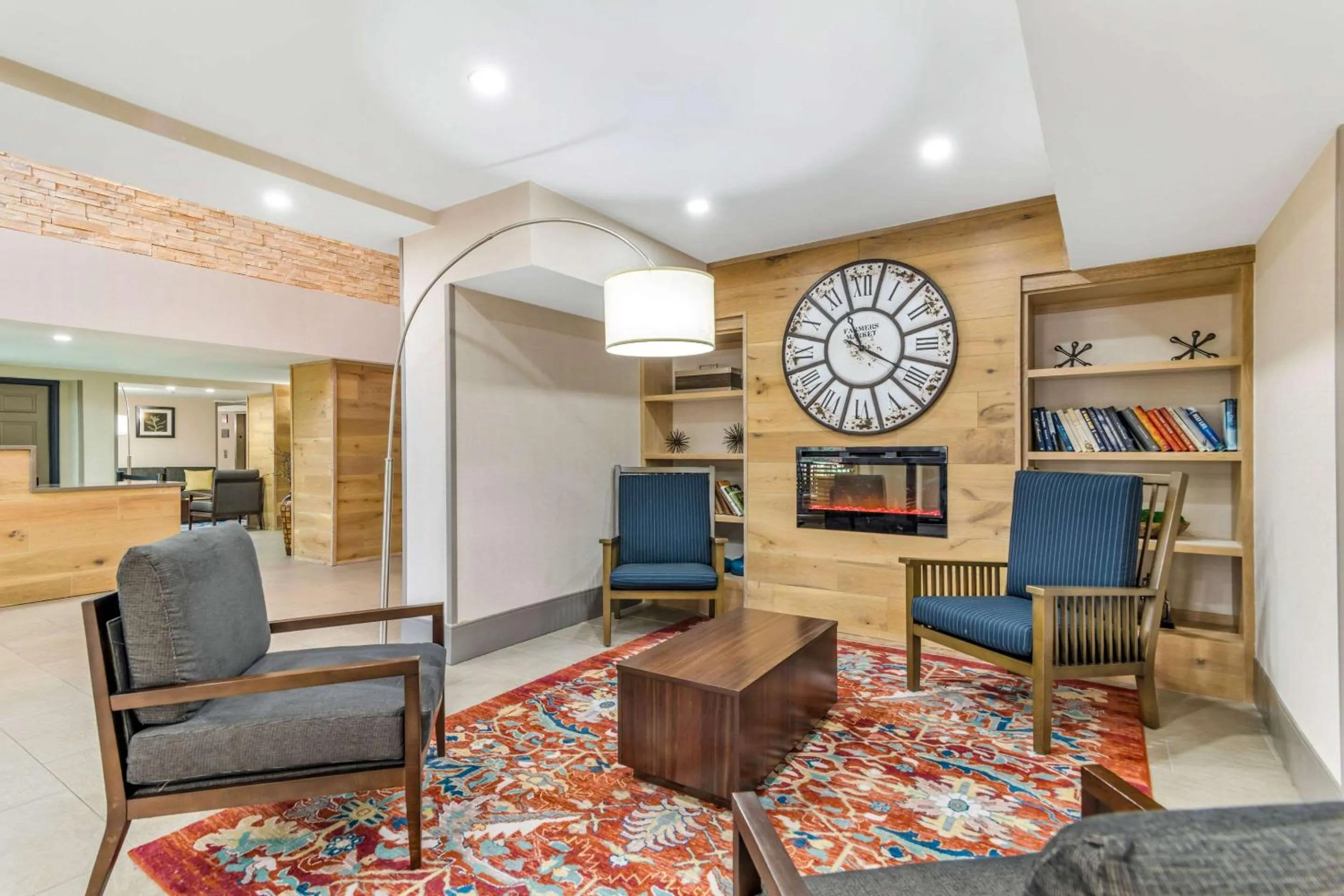 Lobby or reception in Country Inn & Suites by Radisson, Atlanta Airport South, GA